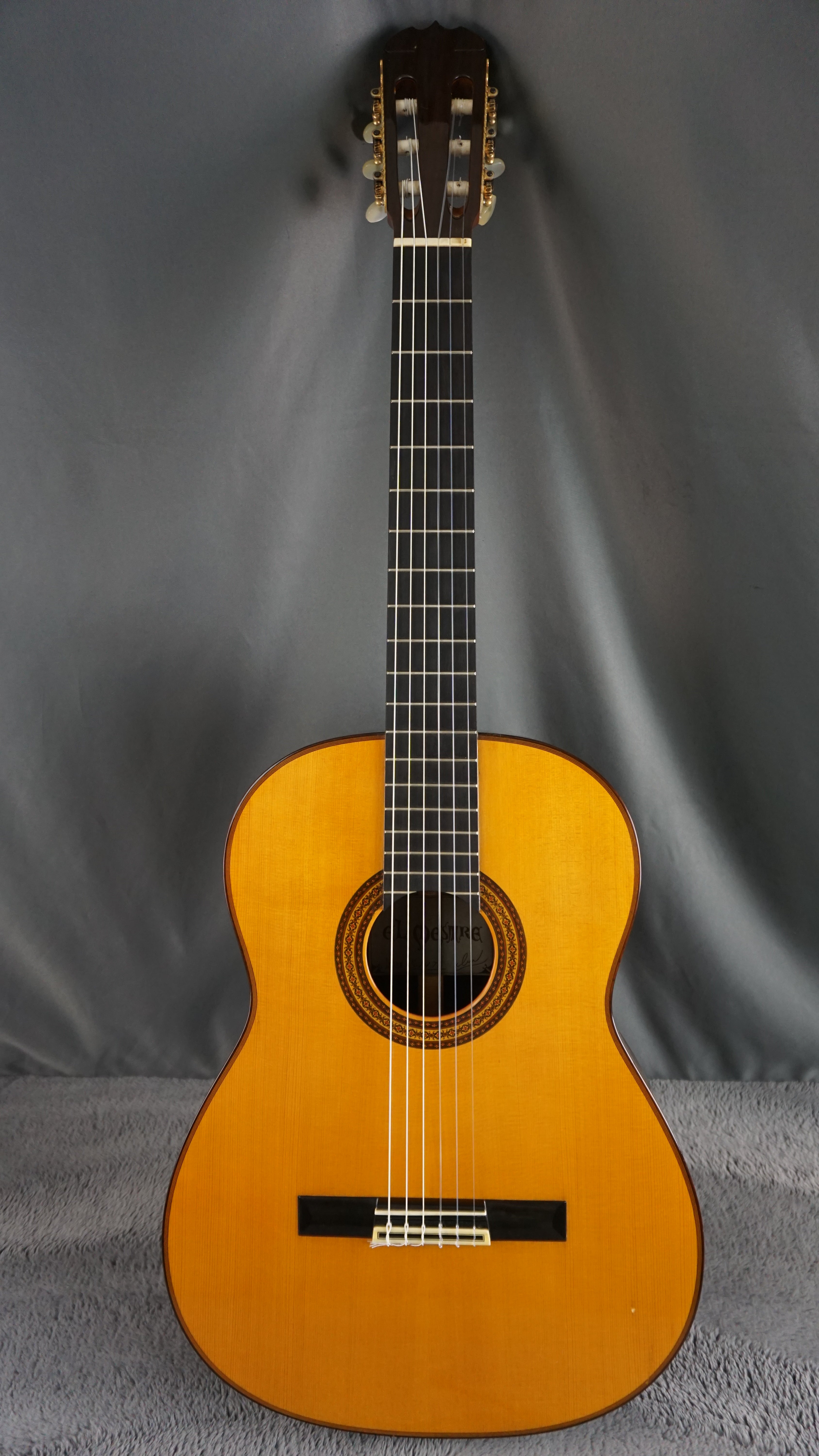 El Mesmre S-1976 Japan Classical Guitar w/ Hard Case Rare Solid Woods