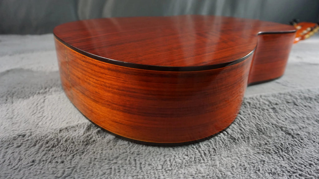 Tatsuno Zen-On Model 130 Japan Classical Guitar