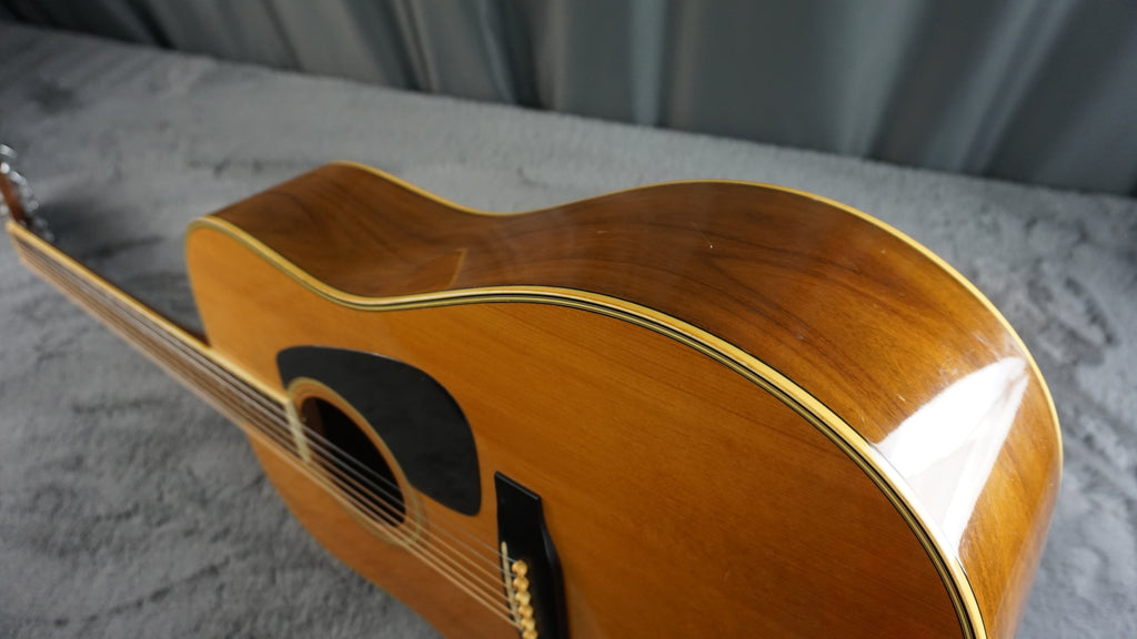 Morris MD-505 Japan Acoustic Guitar