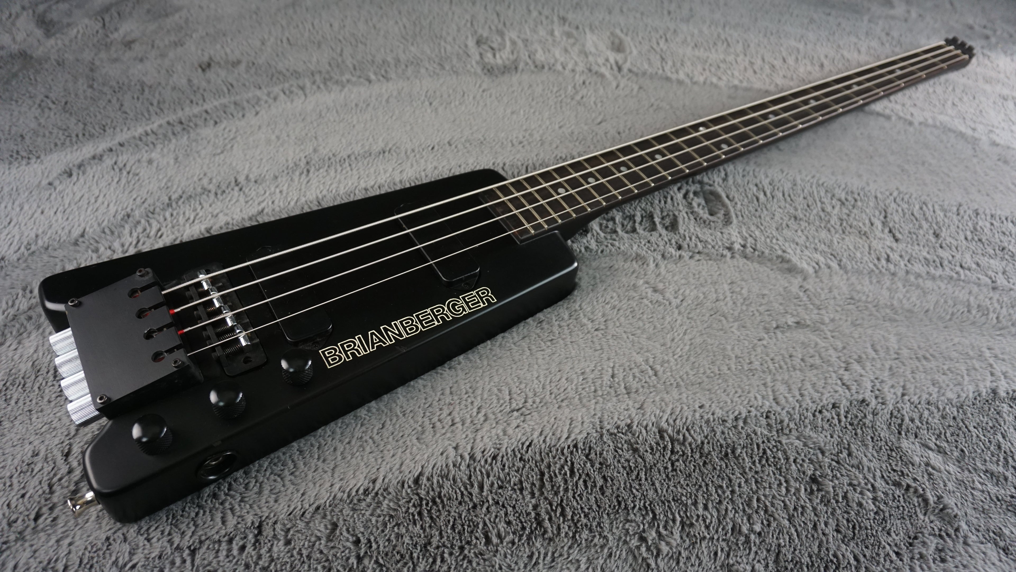 Mavis Brianberger Headless Bass 80s - Black Japan Vintage