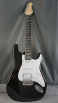 Donner Standard Series HSS Strat-Style Electric Guitar – Black – Gig Bag