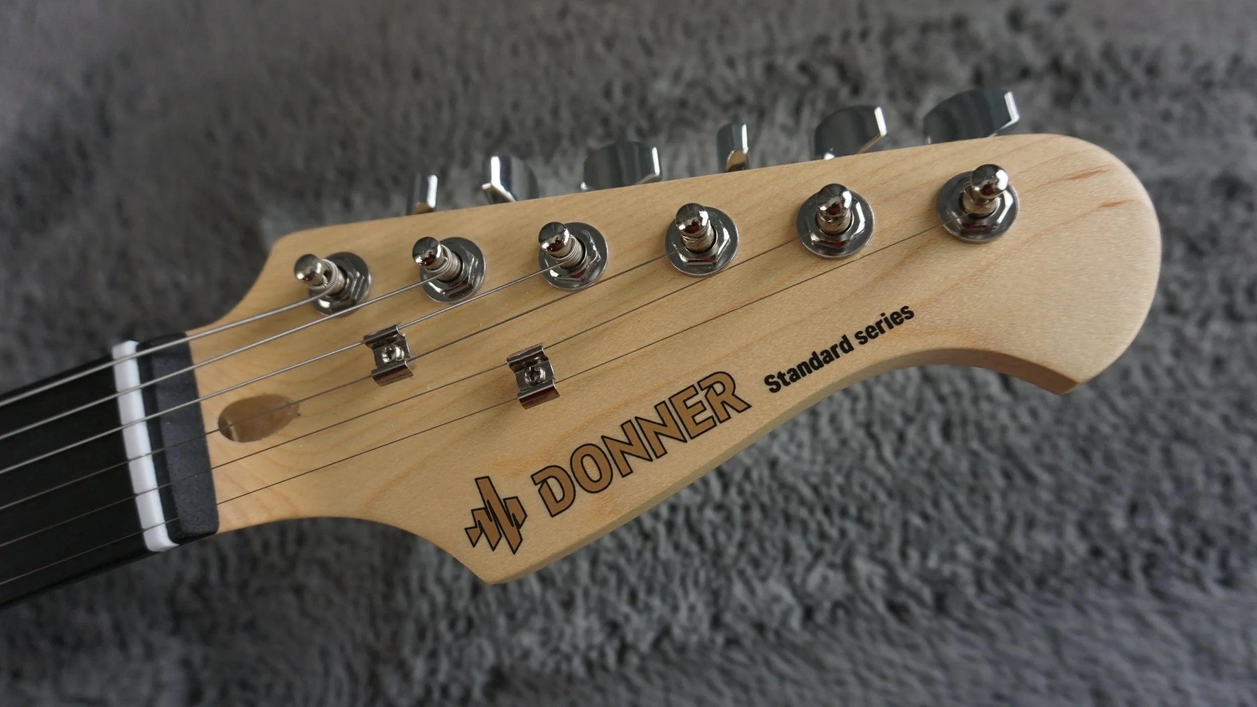 Donner Standard Series HSS Strat-Style Electric Guitar – Black – Gig Bag