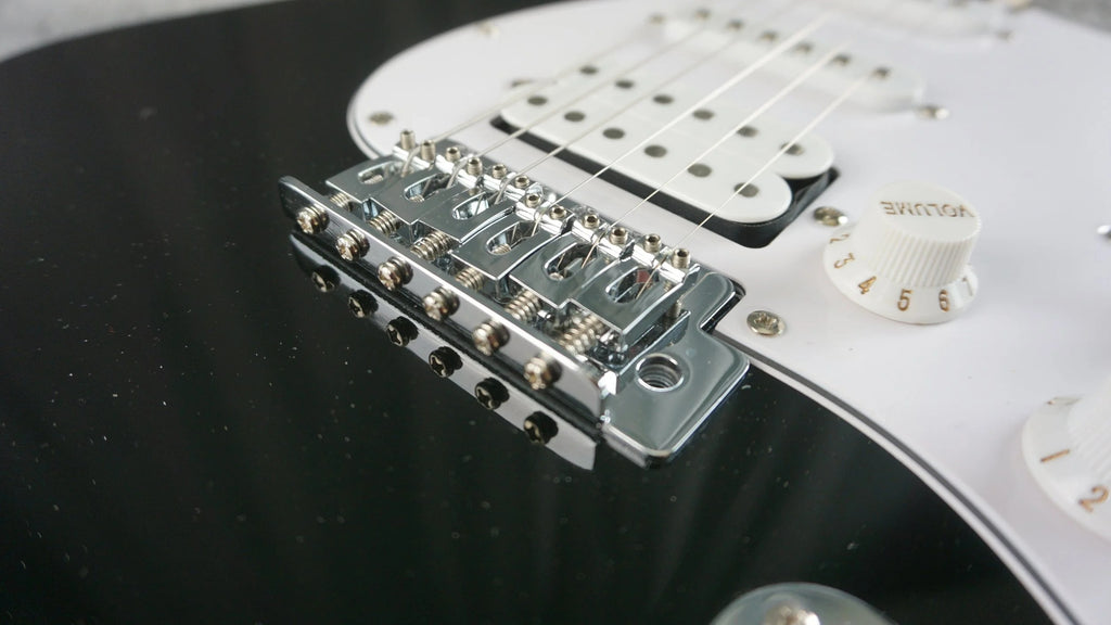 Donner Standard Series HSS Strat-Style Electric Guitar – Black – Gig Bag