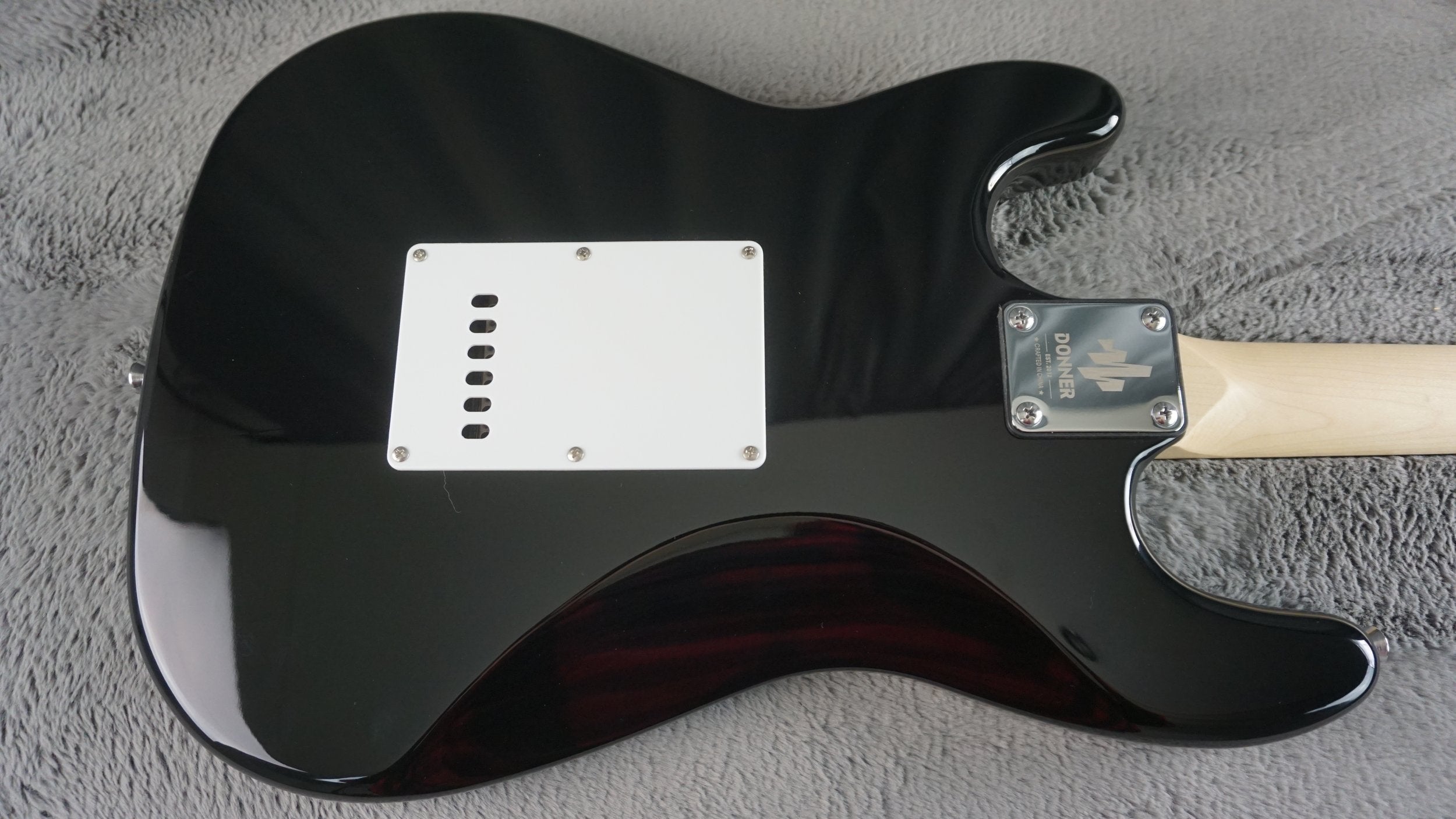 Donner Standard Series HSS Strat-Style Electric Guitar – Black – Gig Bag