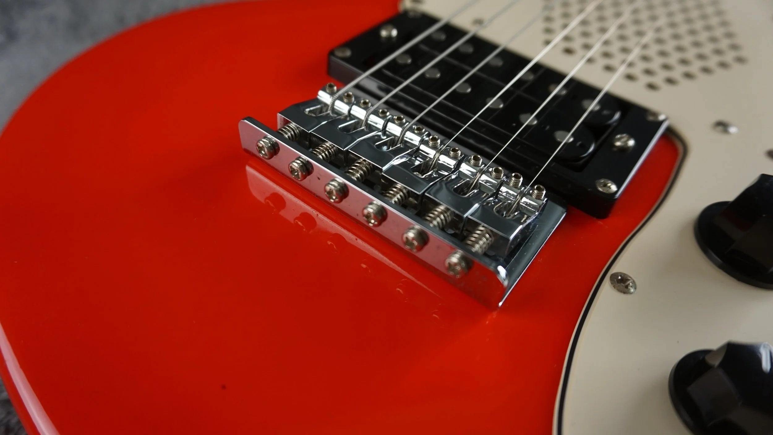 Marine Rider Travel Electric Guitar w/ Built-In Speaker – Compact Practice Guitar – Red