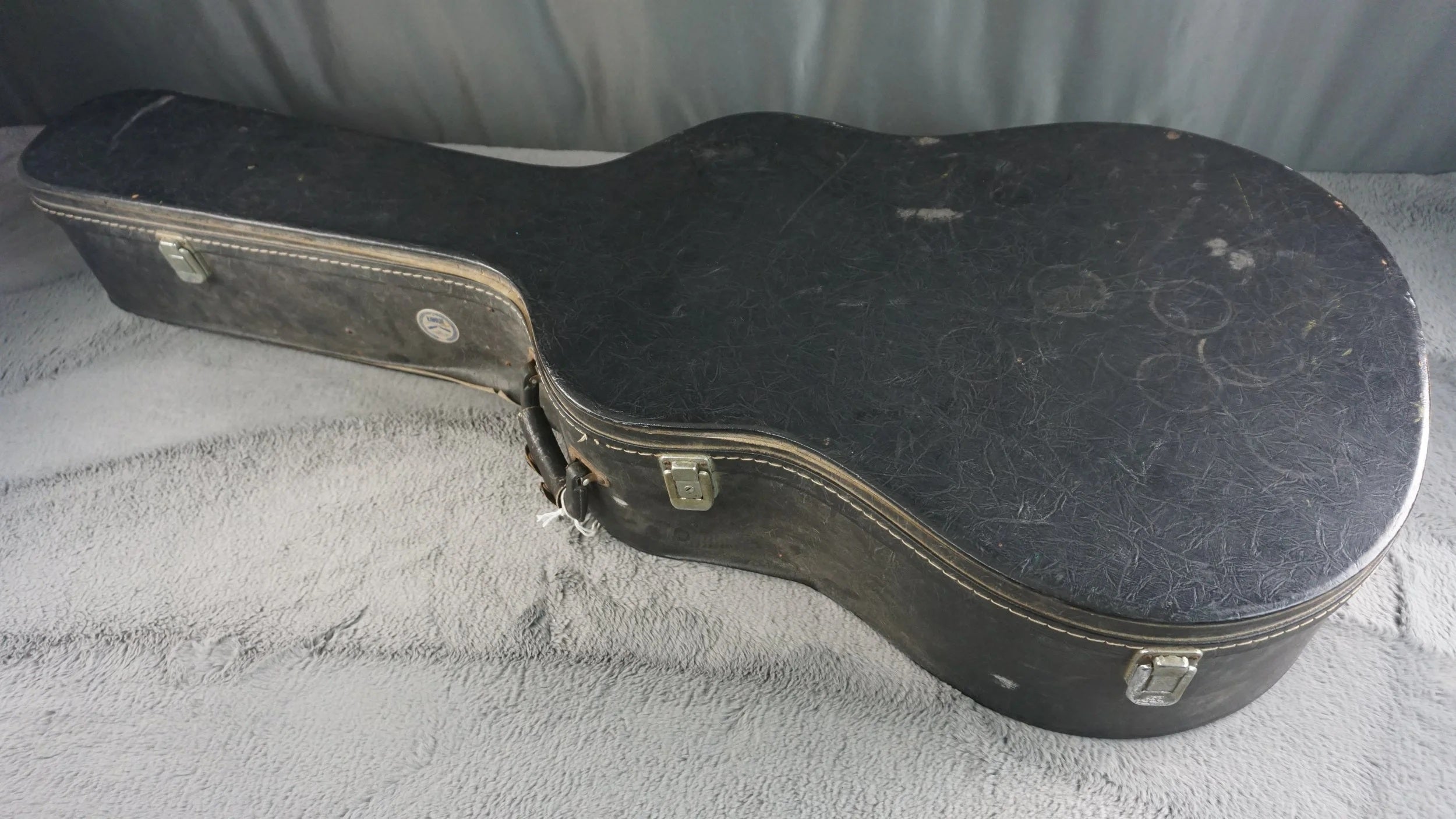 Billy Custom Japan Acoustic Guitar w/ Hard Case