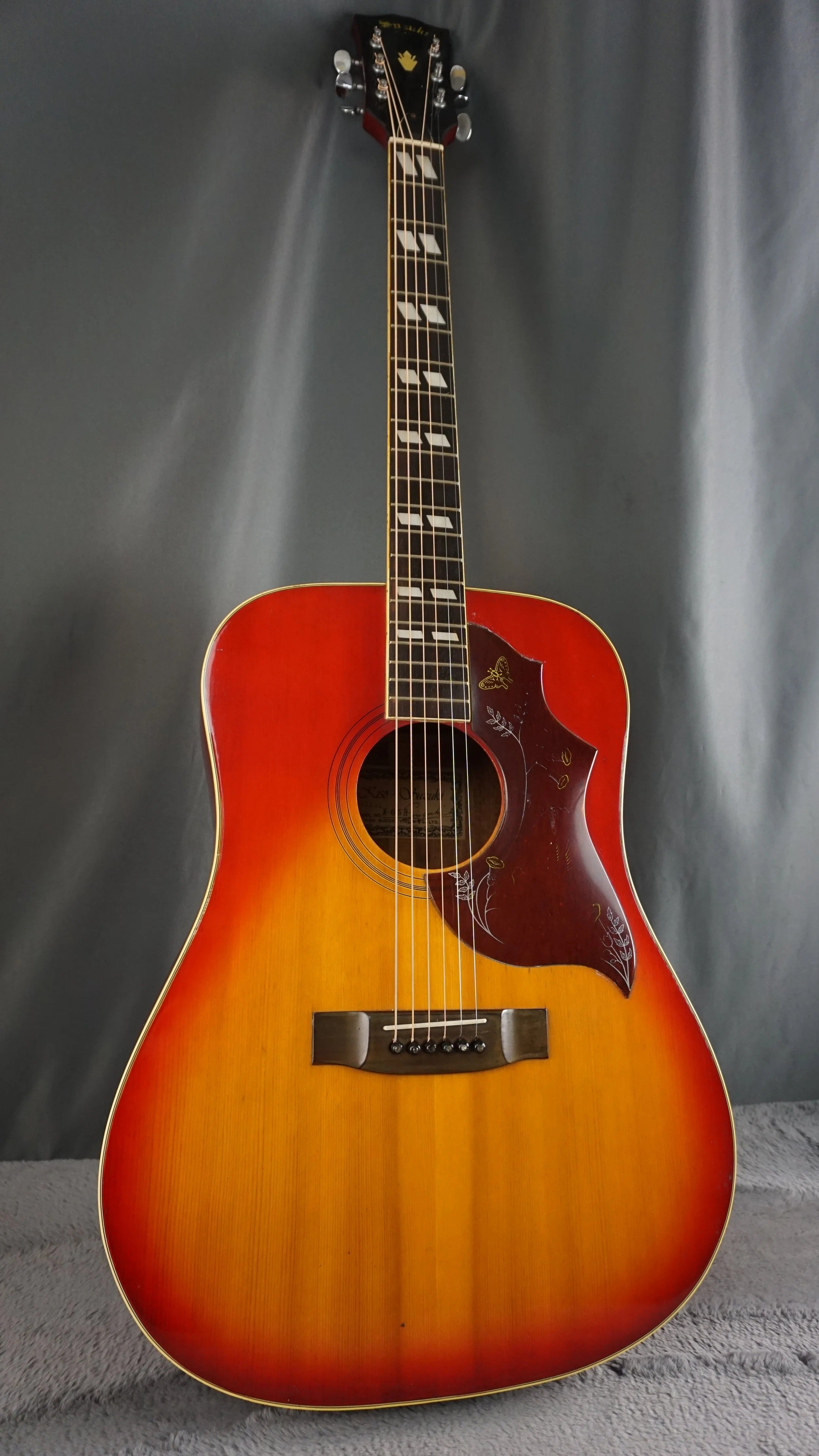 Kiso Suzuki W-65H Japan Dove Style Sunburst Acoustic w/ Hard Case