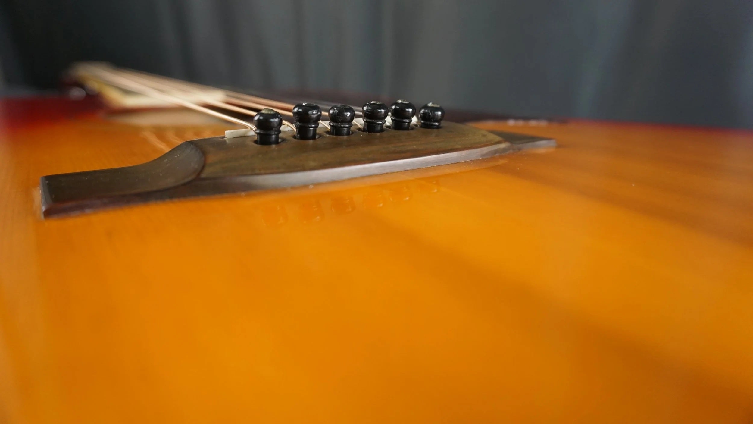 Kiso Suzuki W-65H Japan Dove Style Sunburst Acoustic w/ Hard Case
