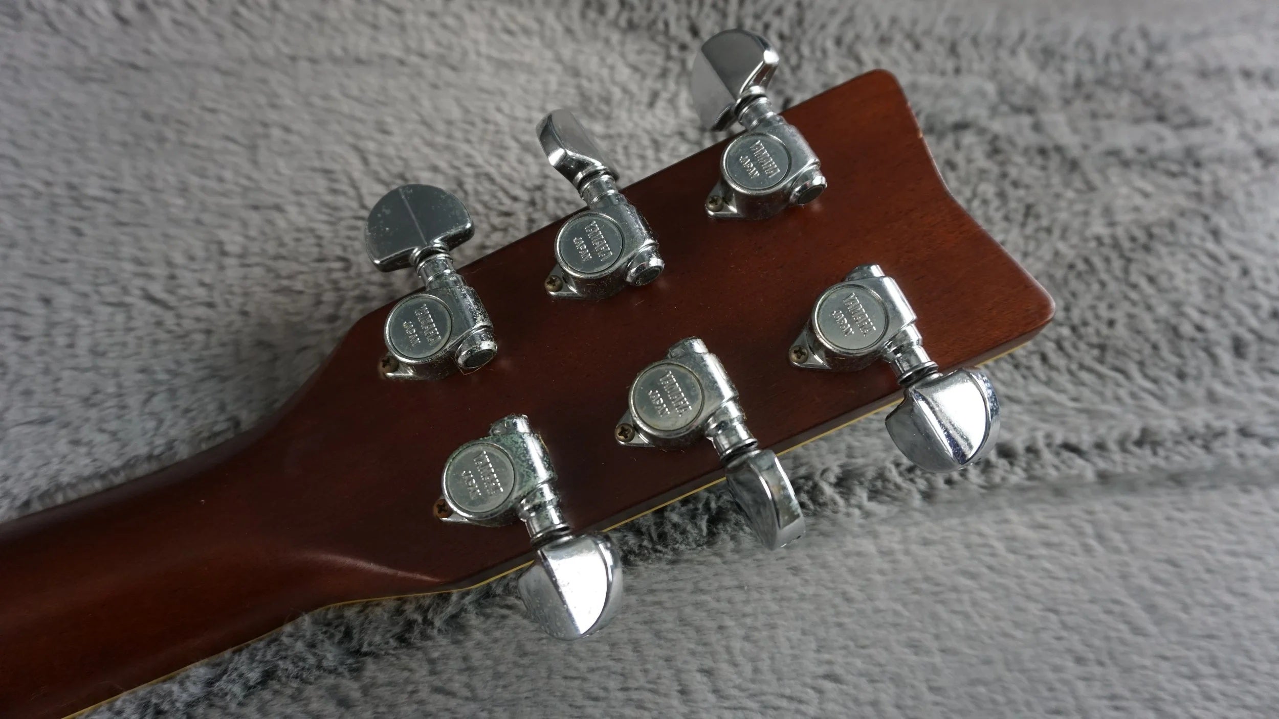Yamaha FG-301 Japan Acoustic w/ Hard Case