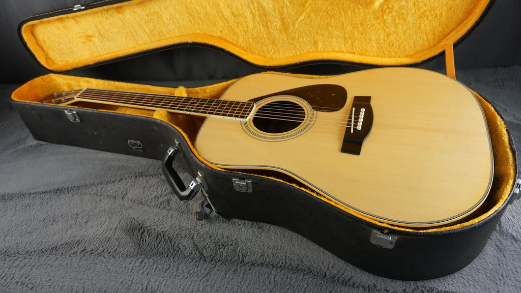 Yamaha FG-301 Japan Acoustic w/ Hard Case