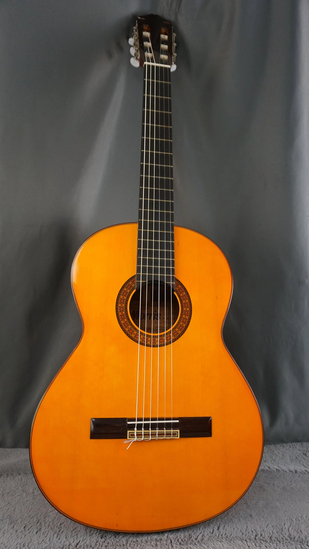 Morris M-15 Japan Classical Guitar