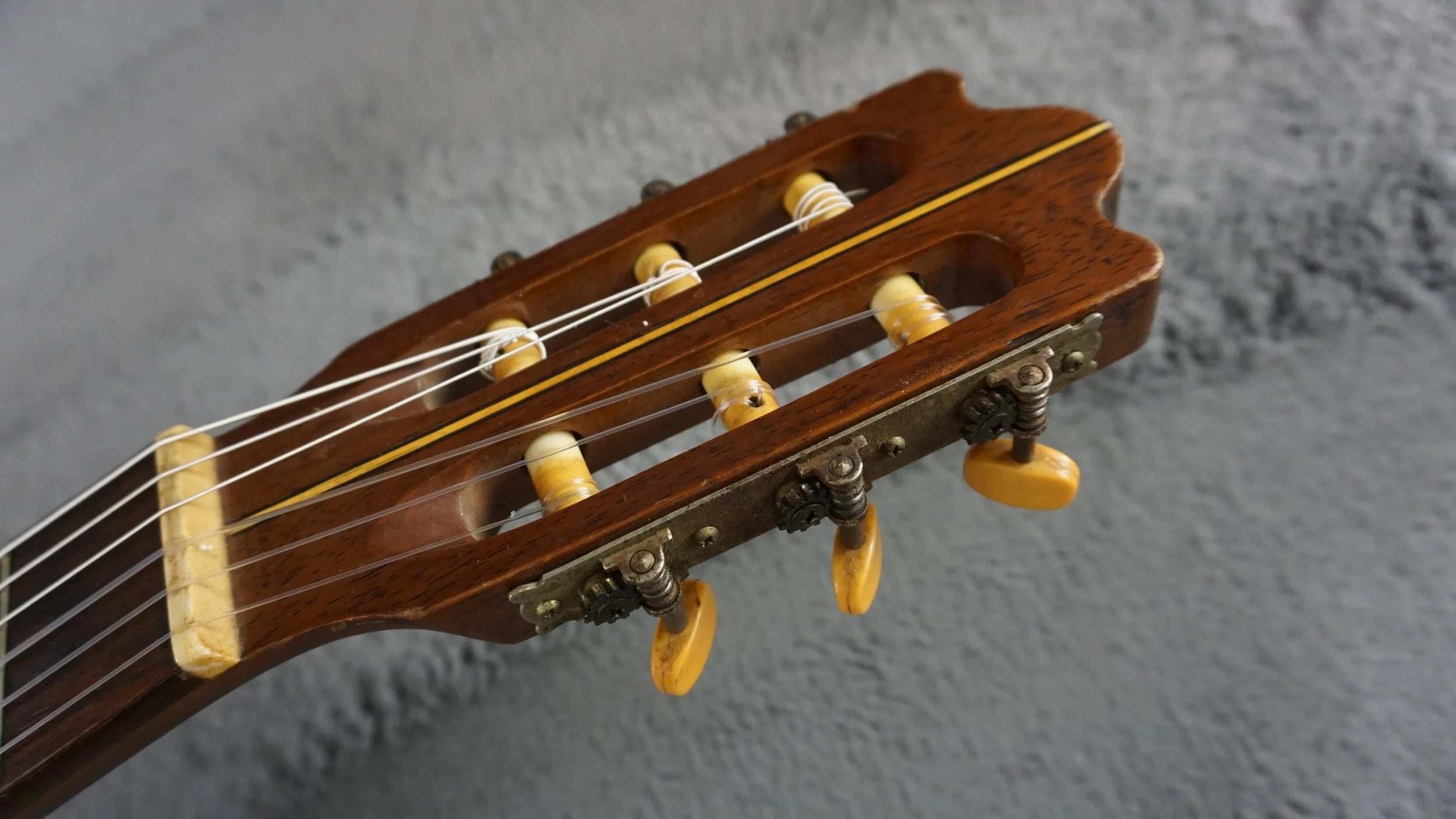 Vintage Japanese Handmade Classical Guitar c. 1960s–70s – Solid Top – Project