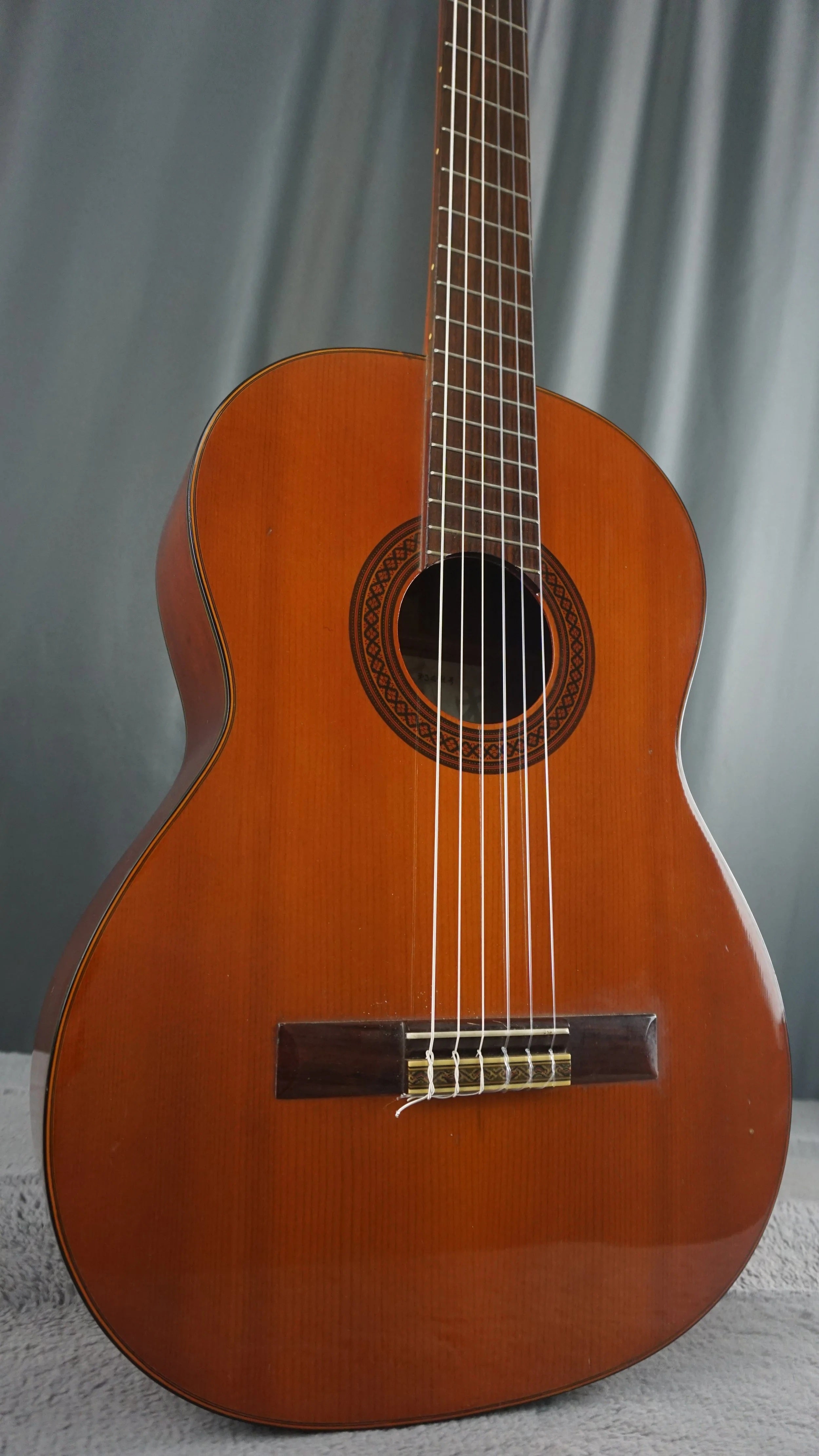 Suzuki No. 4-R Japan Classical Guitar