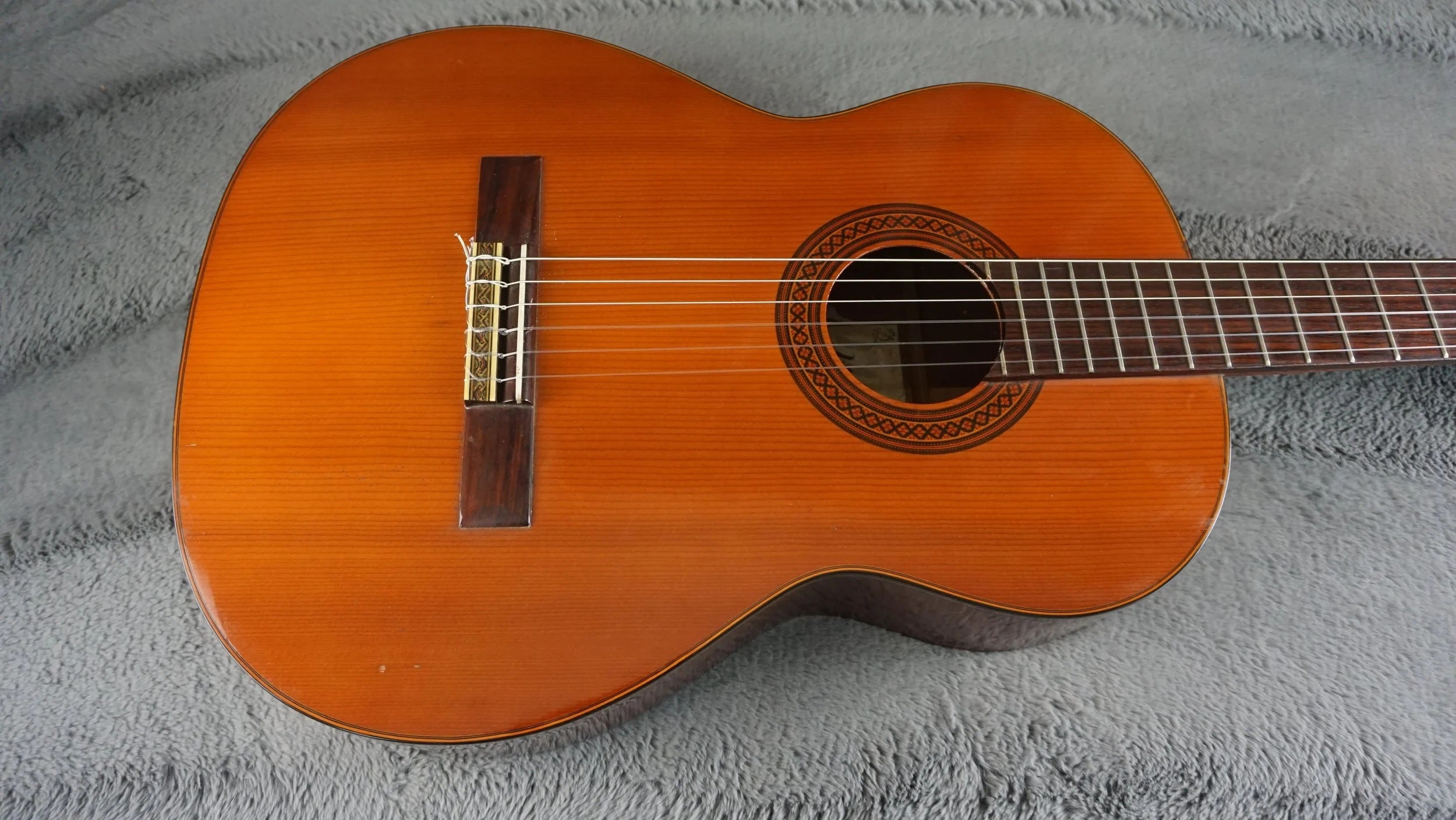Suzuki No. 4-R Japan Classical Guitar