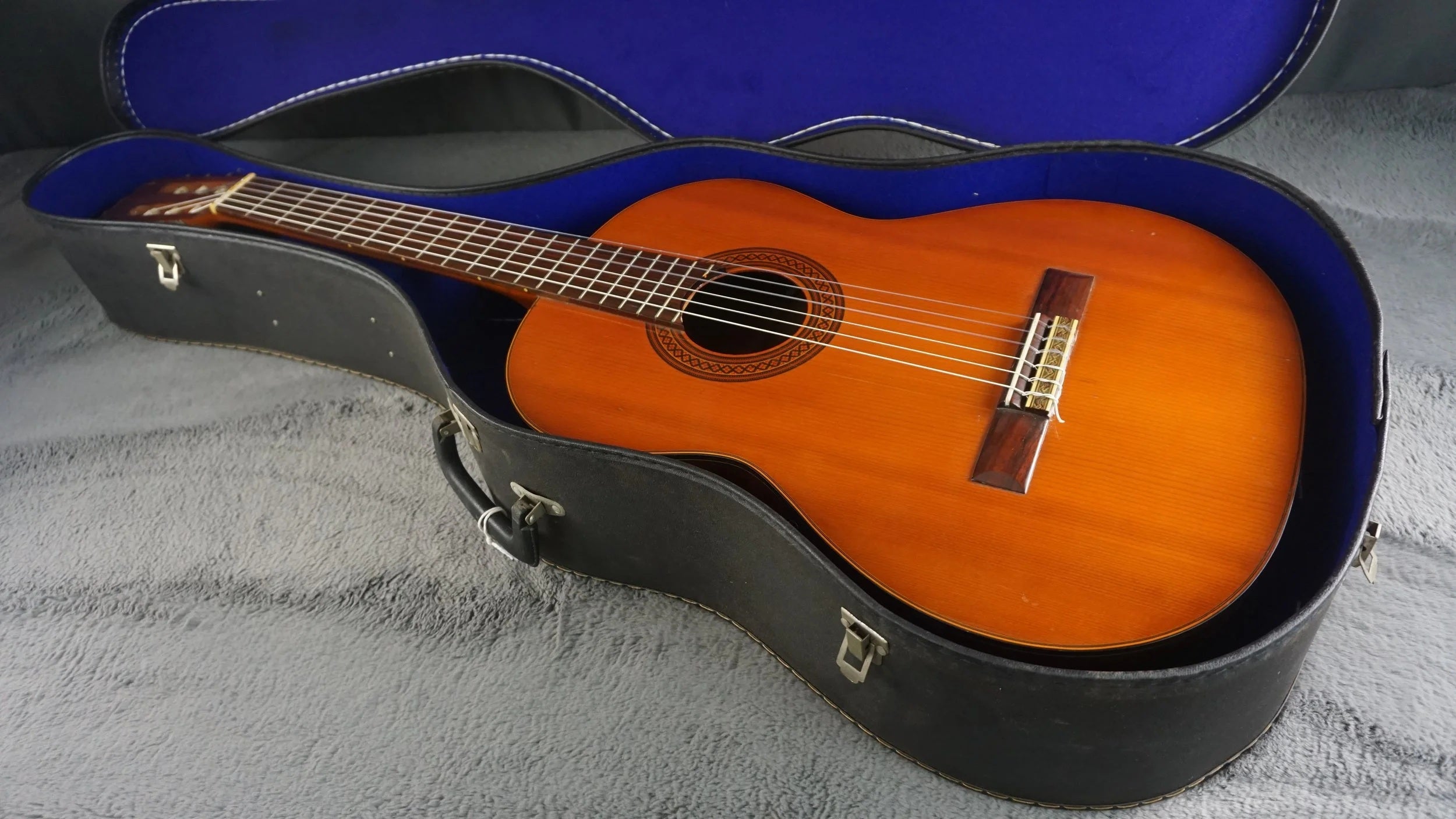 Suzuki No. 4-R Japan Classical Guitar