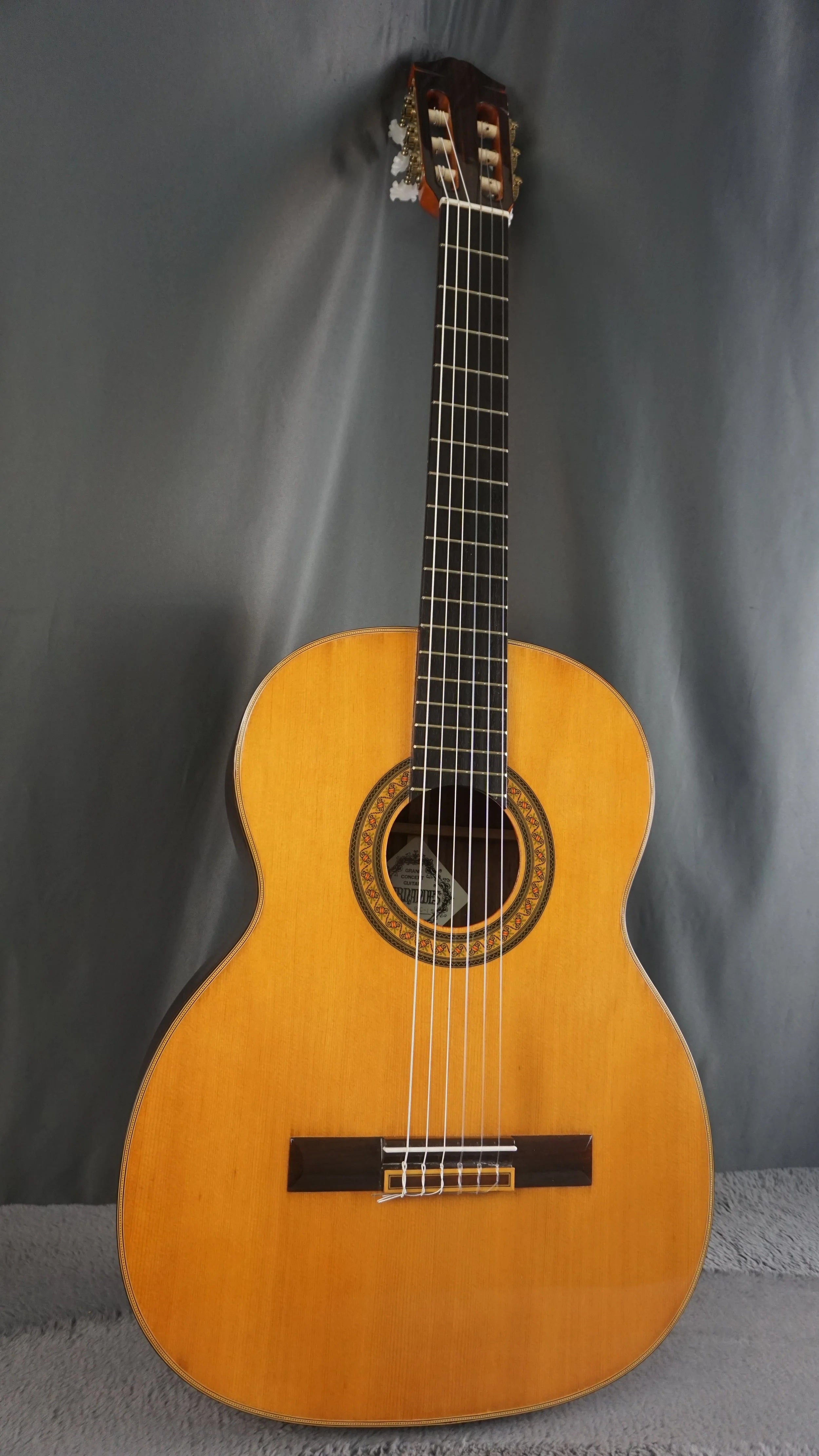 Fernandes GC-15 Hand Made Classical Japan w/ Case