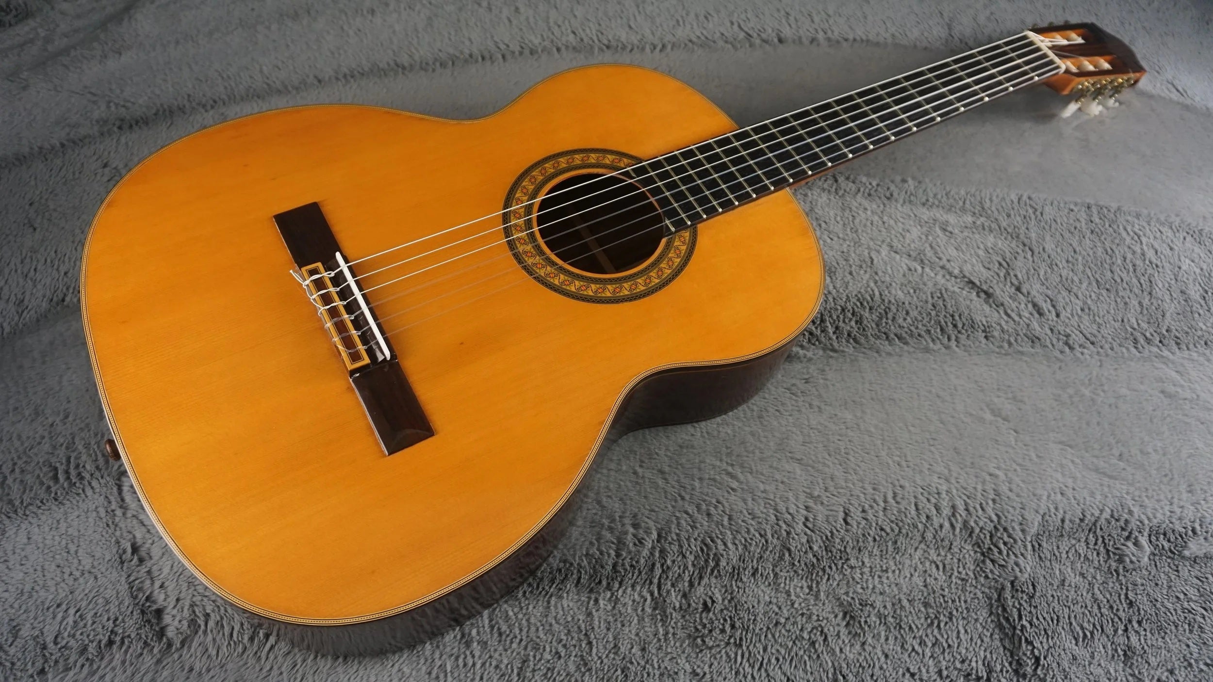 Fernandes GC-15 Hand Made Classical Japan w/ Case