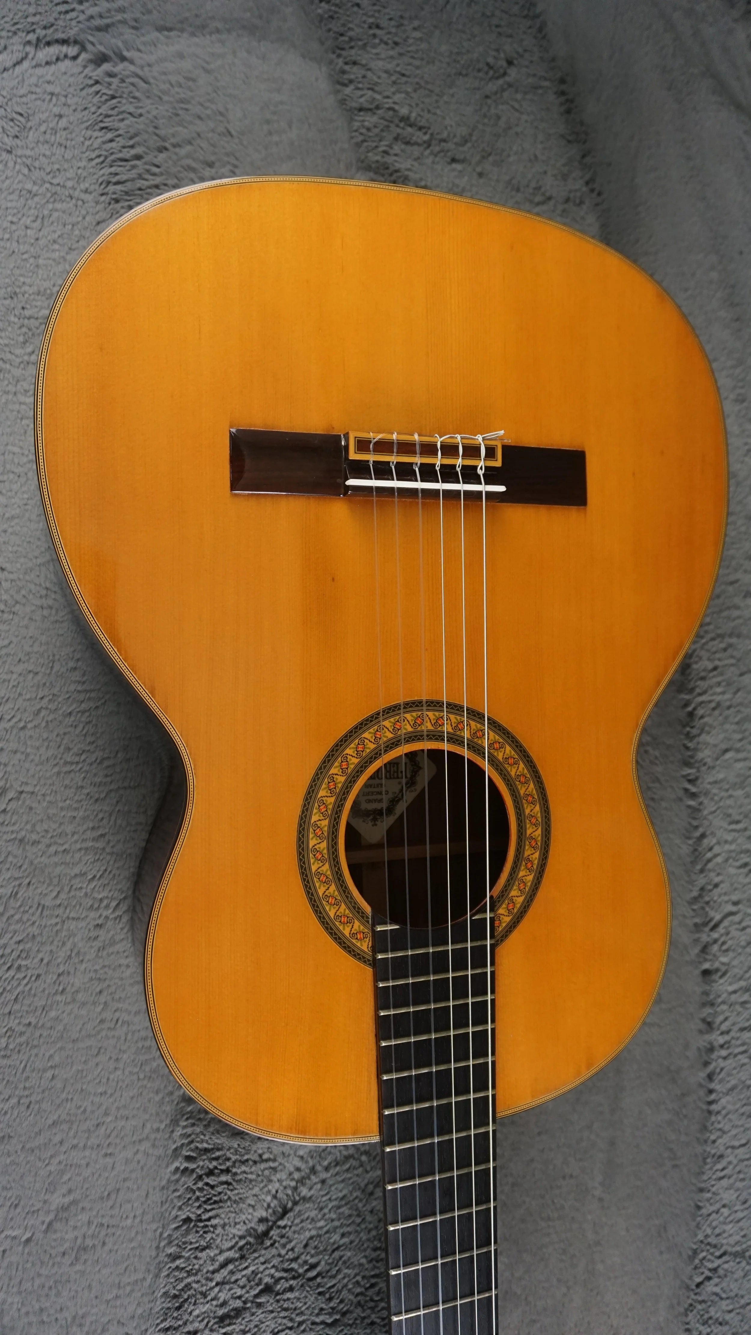 Fernandes GC-15 Hand Made Classical Japan w/ Case