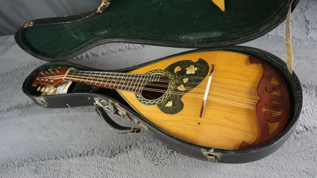 Suzuki Mandolin No. 201 Japanese Bowl Back Mandolin w/ Hard Case