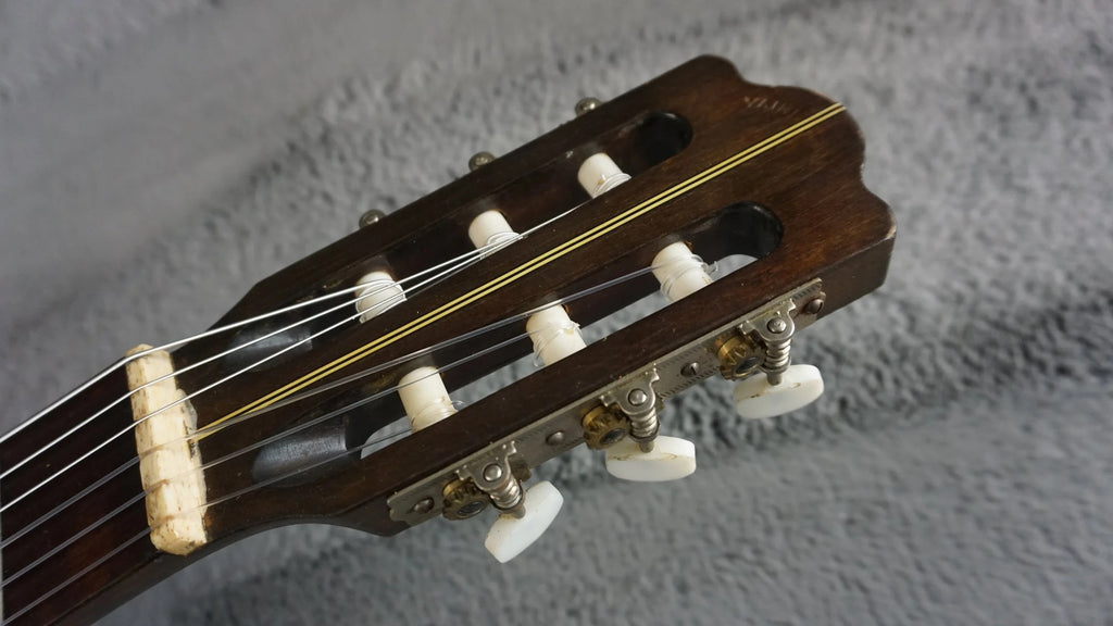 Yairi Guitar No. 500 1962 Classical Guitar Japan w/ Hard Case