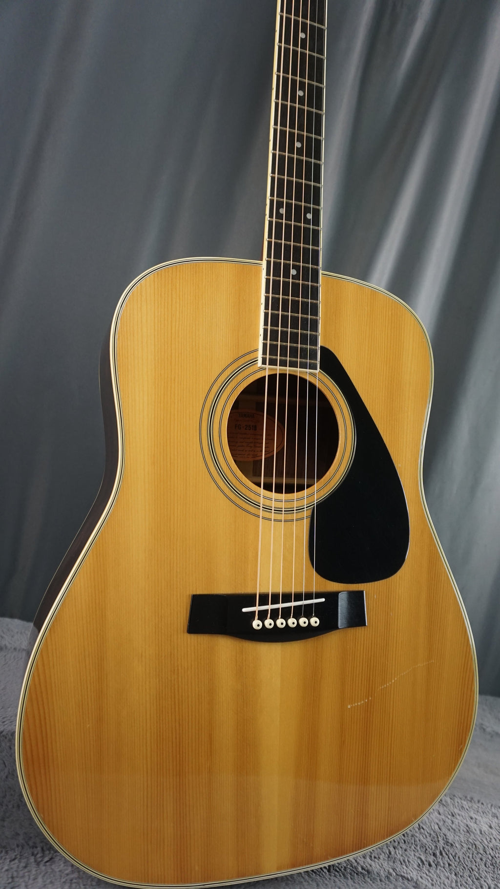Yamaha FG-251B MIJ Dreadnought – Solid Spruce Top / Rosewood – Player Grade