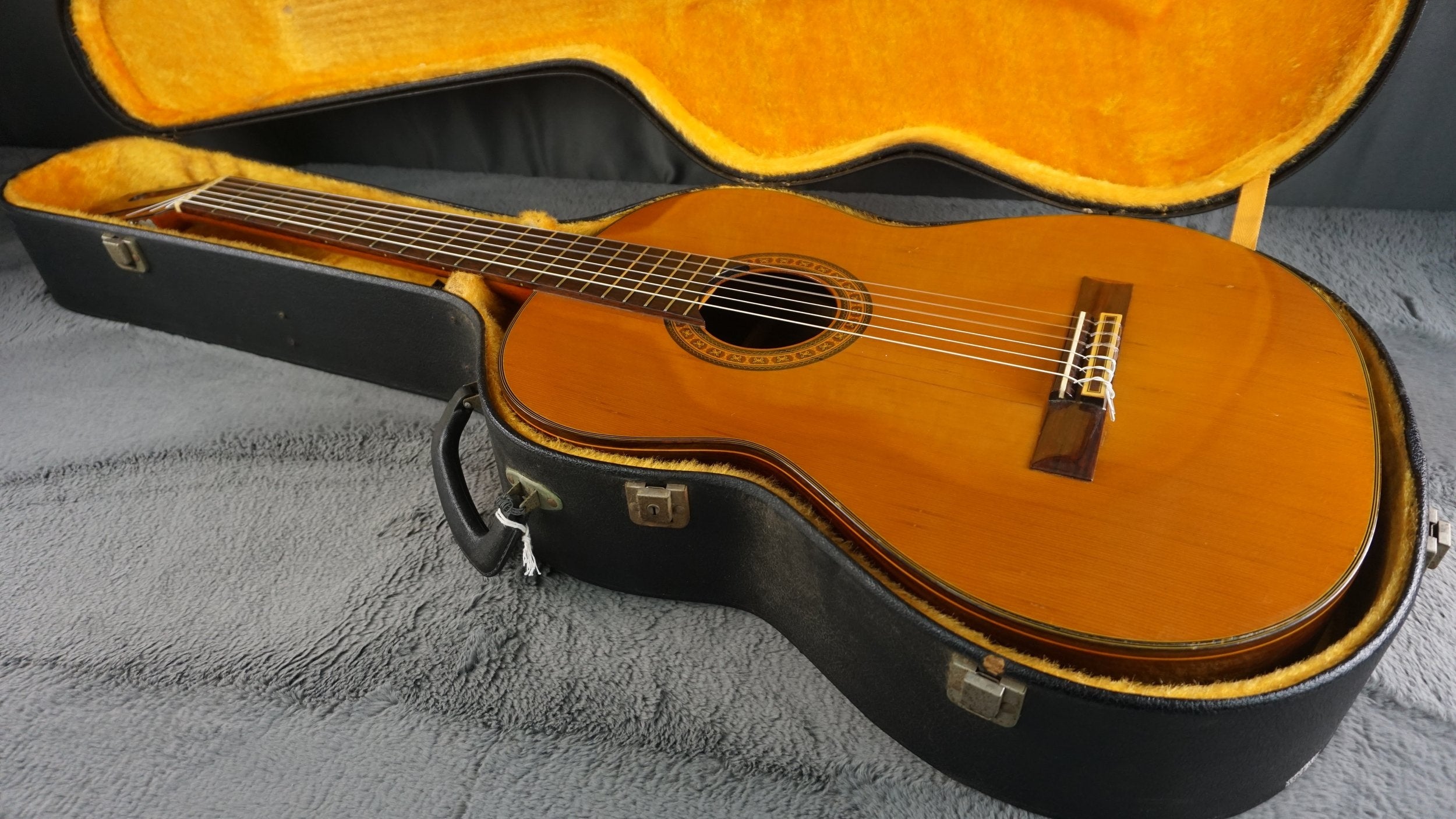 Fernandes GC-25 Classical Guitar – Made in Japan – Takamine Built – w/ Original Hard Case