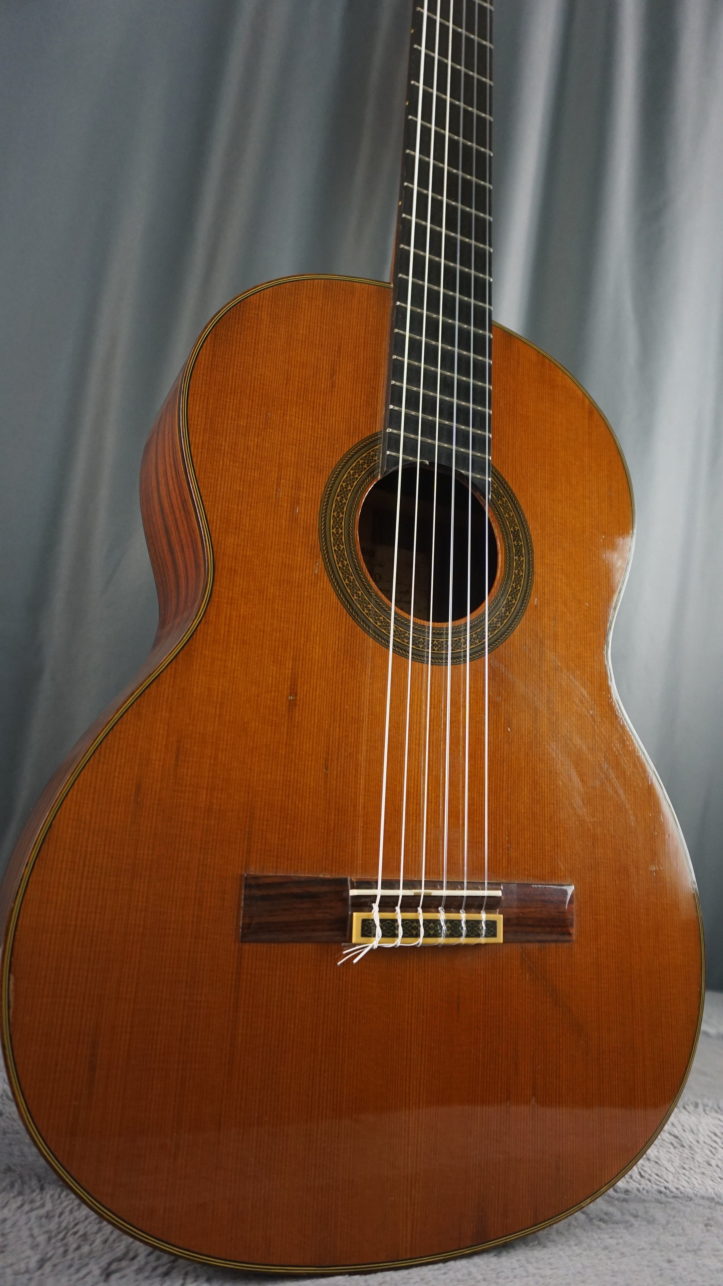 Yamaha C-300 Vintage Classical Guitar – MIJ Nippon Gakki – Solid Spruce Top w/ Case