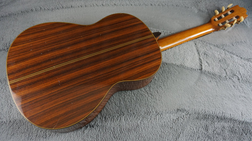 Yamaha C-300 Vintage Classical Guitar – MIJ Nippon Gakki – Solid Spruce Top w/ Case