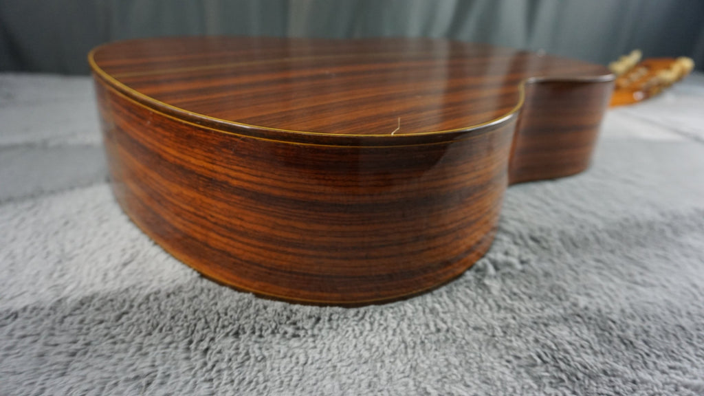 Yamaha C-300 Vintage Classical Guitar – MIJ Nippon Gakki – Solid Spruce Top w/ Case
