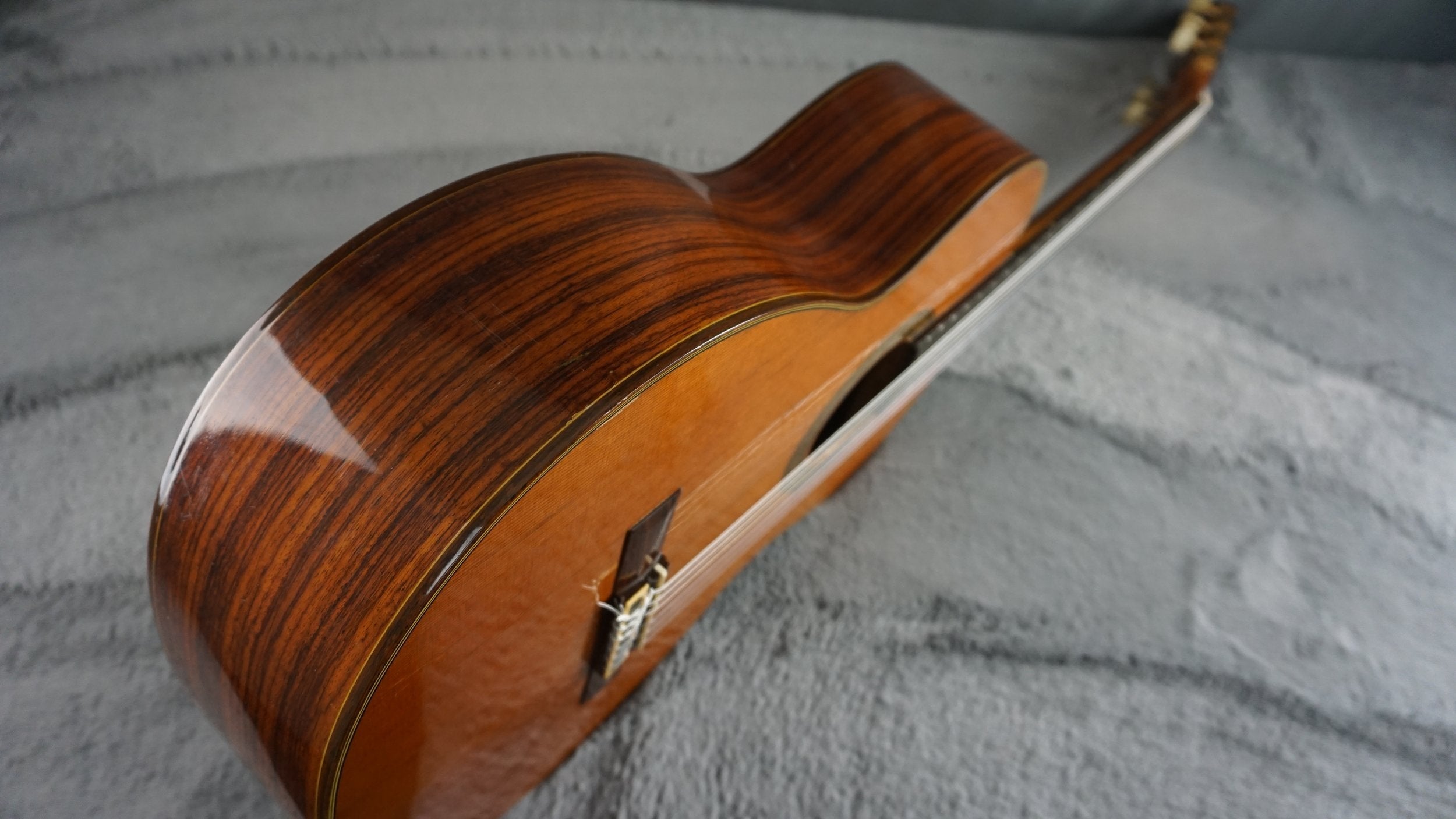 Yamaha C-300 Vintage Classical Guitar – MIJ Nippon Gakki – Solid Spruce Top w/ Case