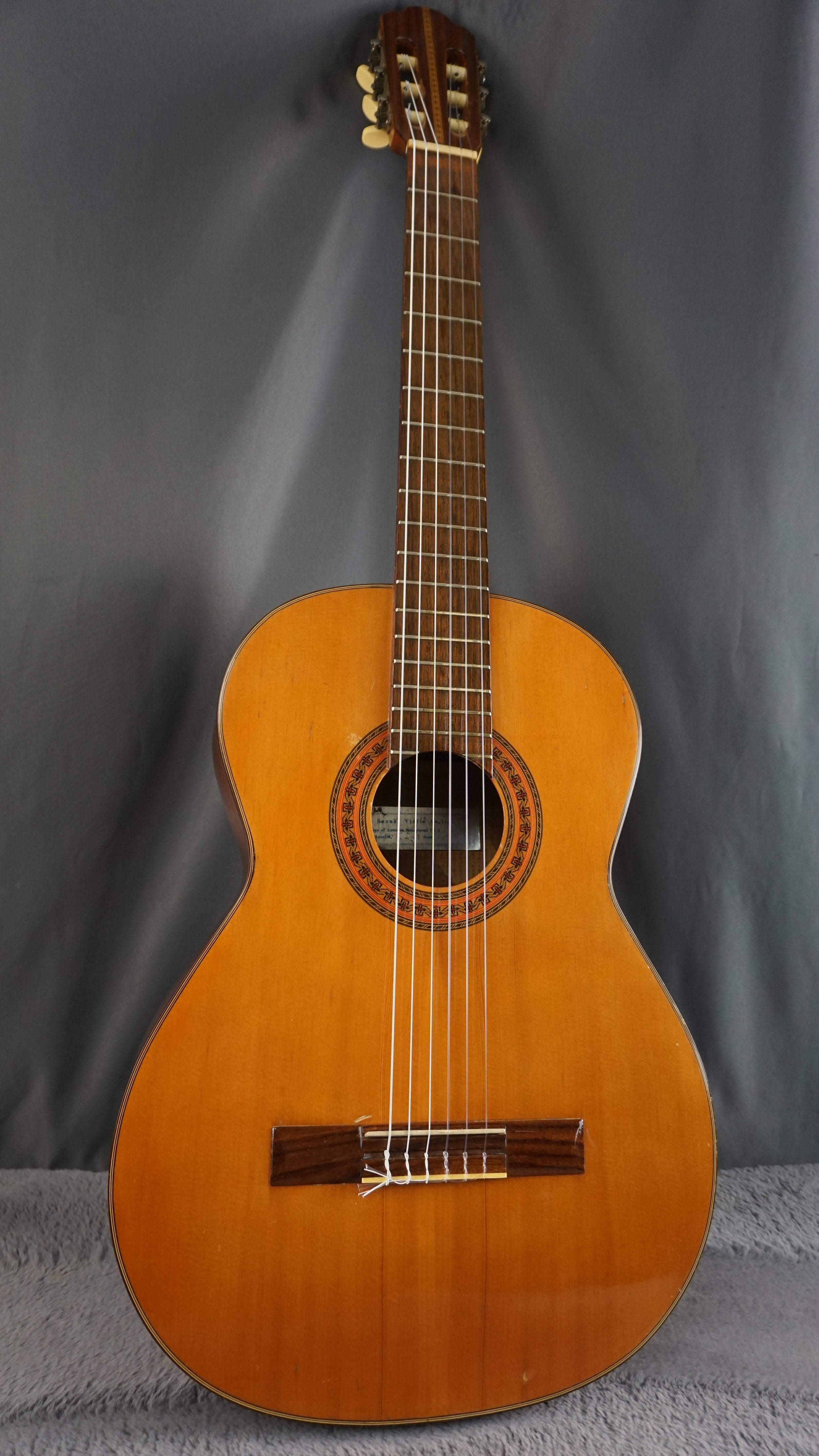 Vintage Japanese Classical Guitar – Suzuki / Nagano-Built – Made in Japan – 1960s MIJ Nylon – w/ Hard Case