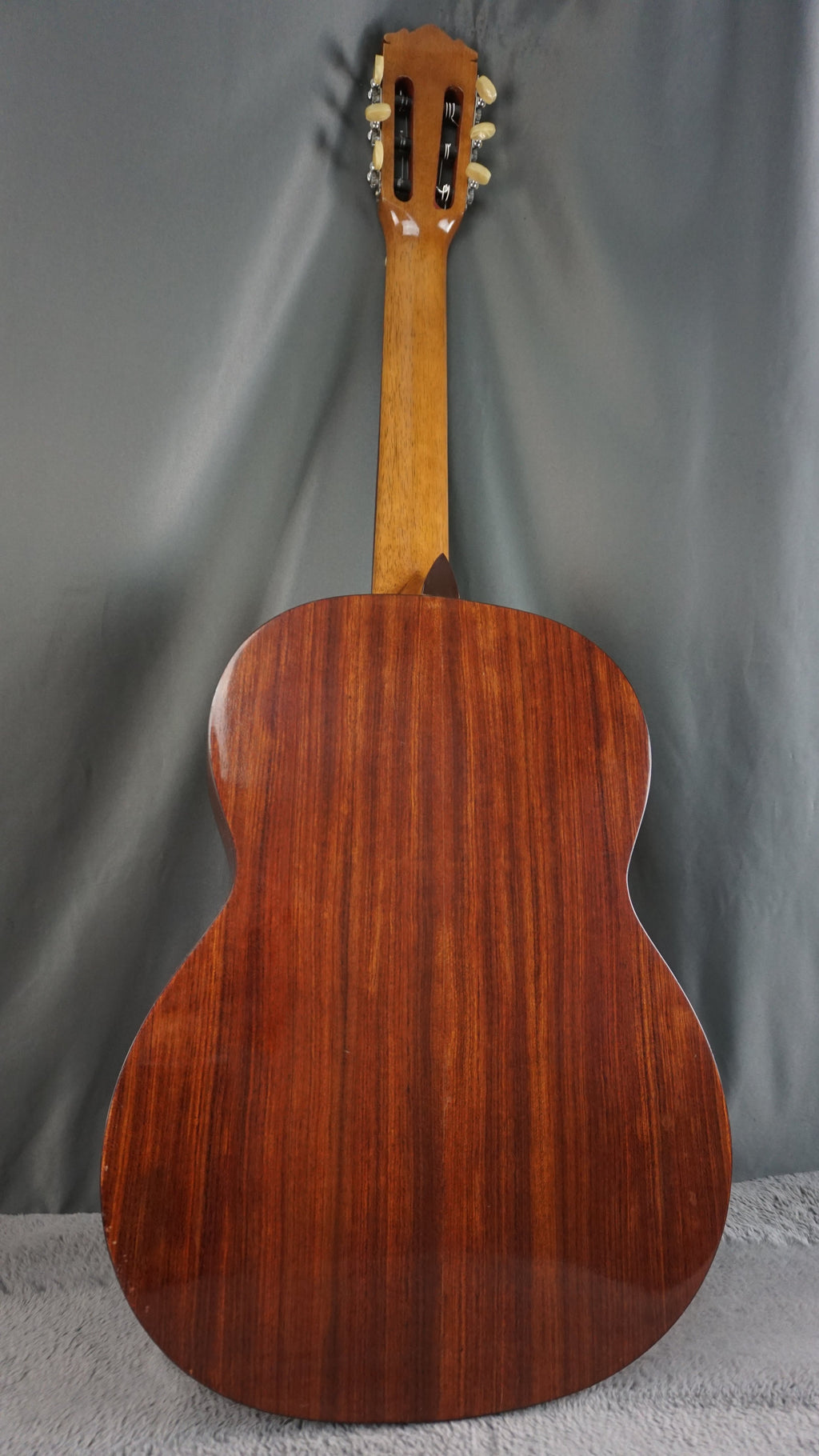Terada No. 800 Classical Guitar – Made in Japan – Vintage MIJ Nylon – w/ Hard Case