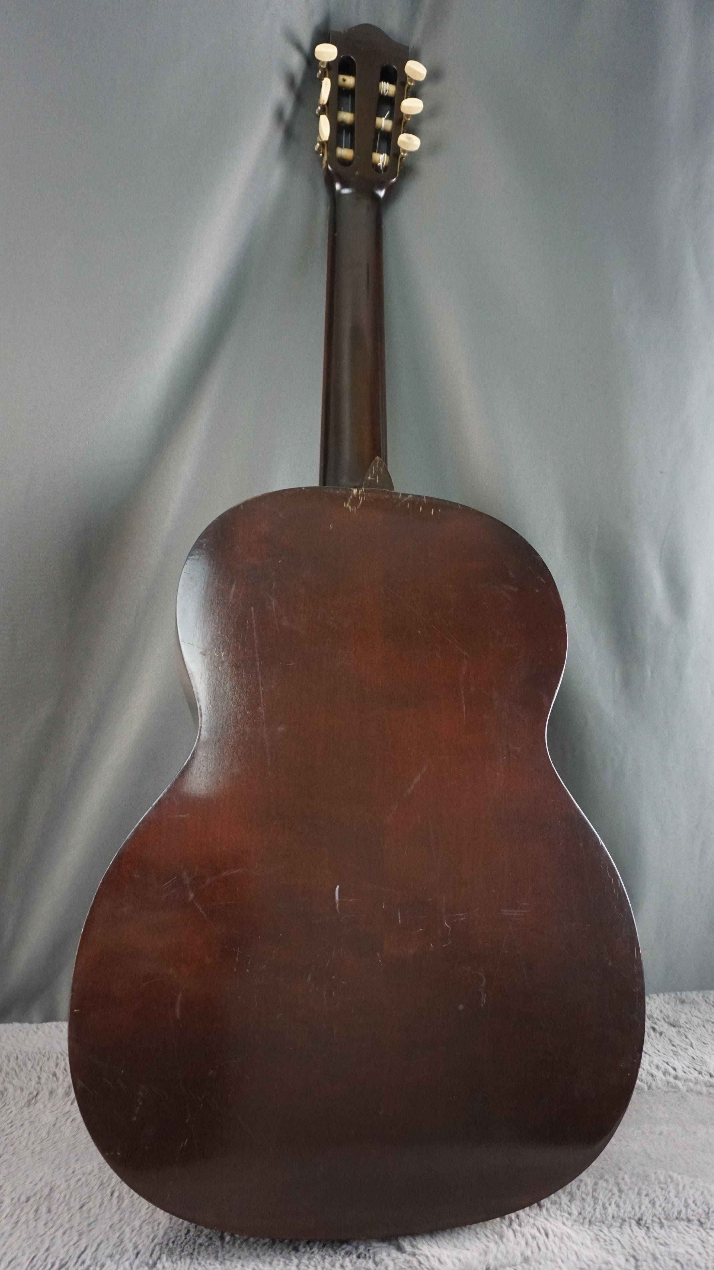 Yamaha No. 60 Classical Guitar – Made in Japan – Vintage Nippon Gakki