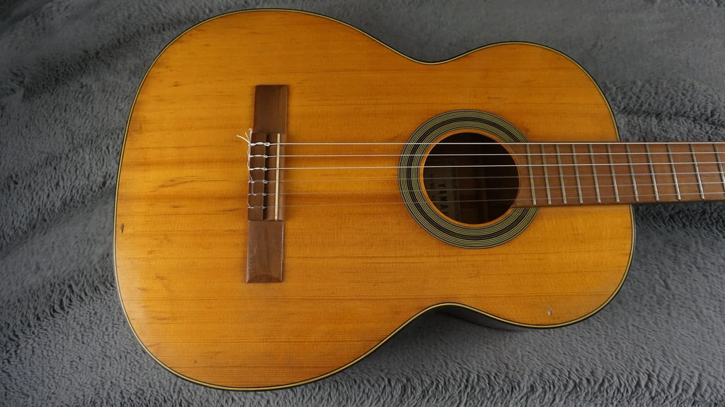 Yamaha No. 60 Classical Guitar – Made in Japan – Vintage Nippon Gakki