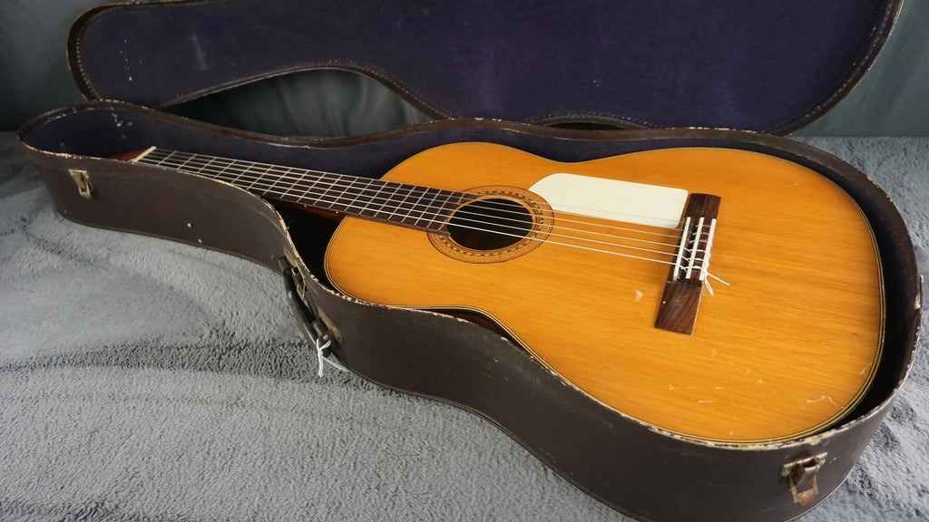 1966 Kazuo Hashimoto Classical Guitar – Handcrafted in Japan – No. 63