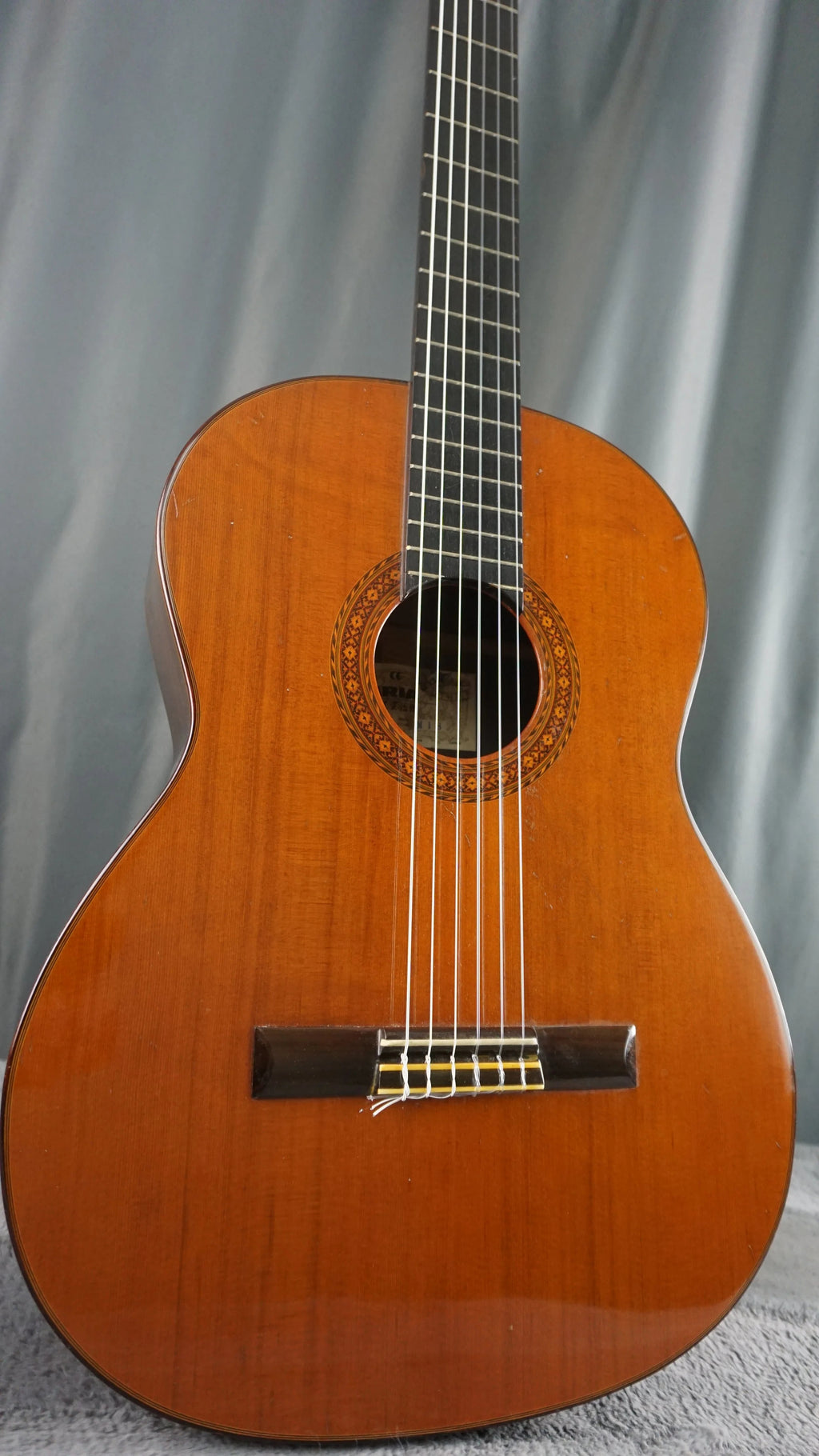 Aria M-18 Classical Guitar – Made in Japan – Solid Spruce Top – With Original Hard Case