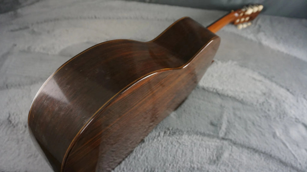 Aria M-18 Classical Guitar – Made in Japan – Solid Spruce Top – With Original Hard Case