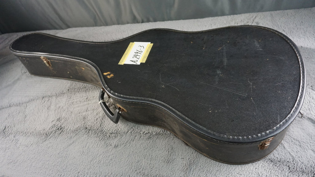 Aria M-18 Classical Guitar – Made in Japan – Solid Spruce Top – With Original Hard Case