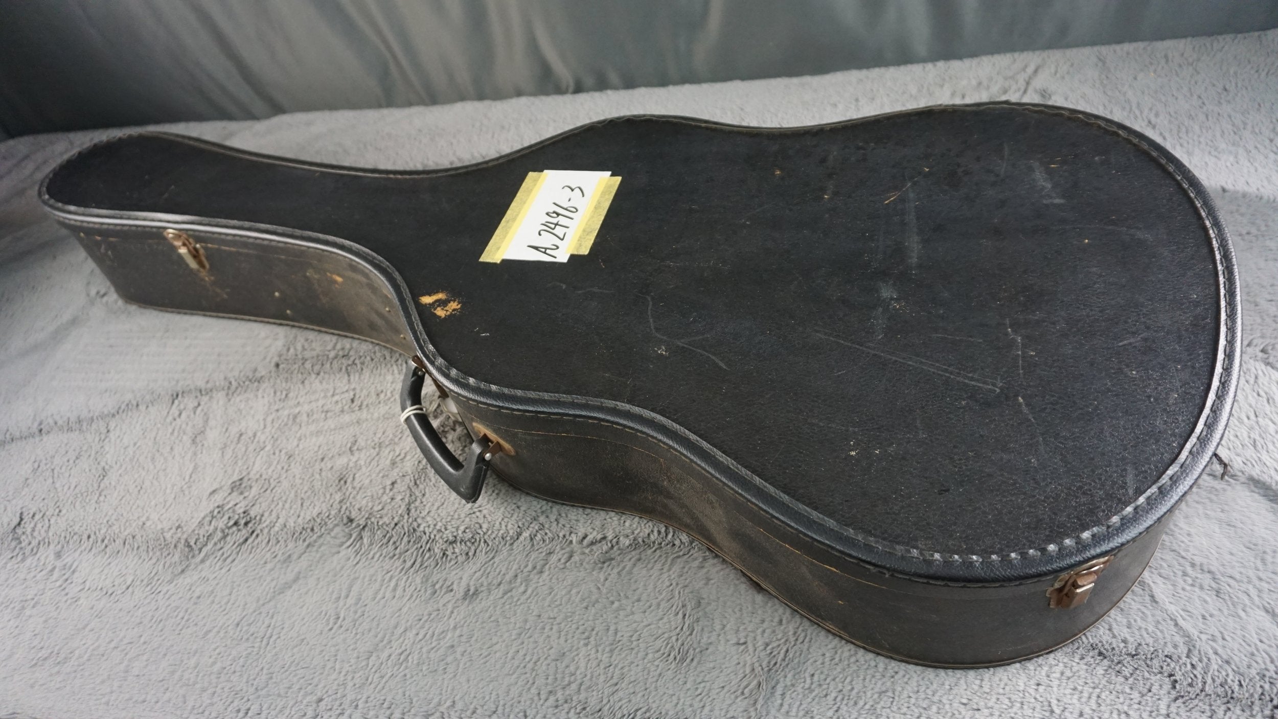 Aria M-18 Classical Guitar – Made in Japan – Solid Spruce Top – With Original Hard Case