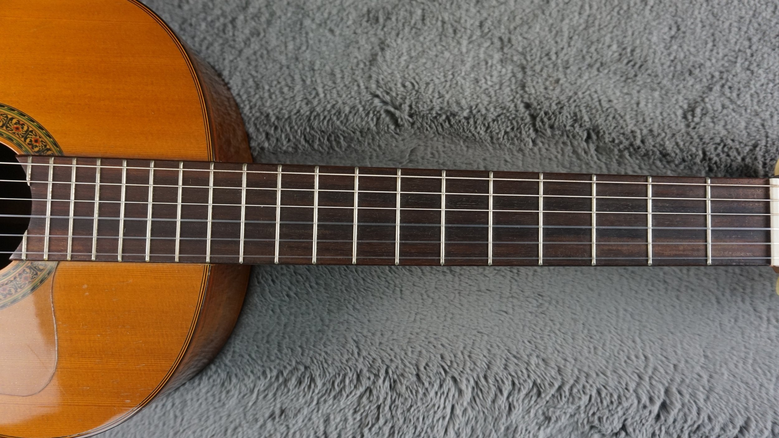 1974 Yamaha GC-5M Handmade Classical Guitar w/ OHSC – Center Seam Repair – Made in Japan
