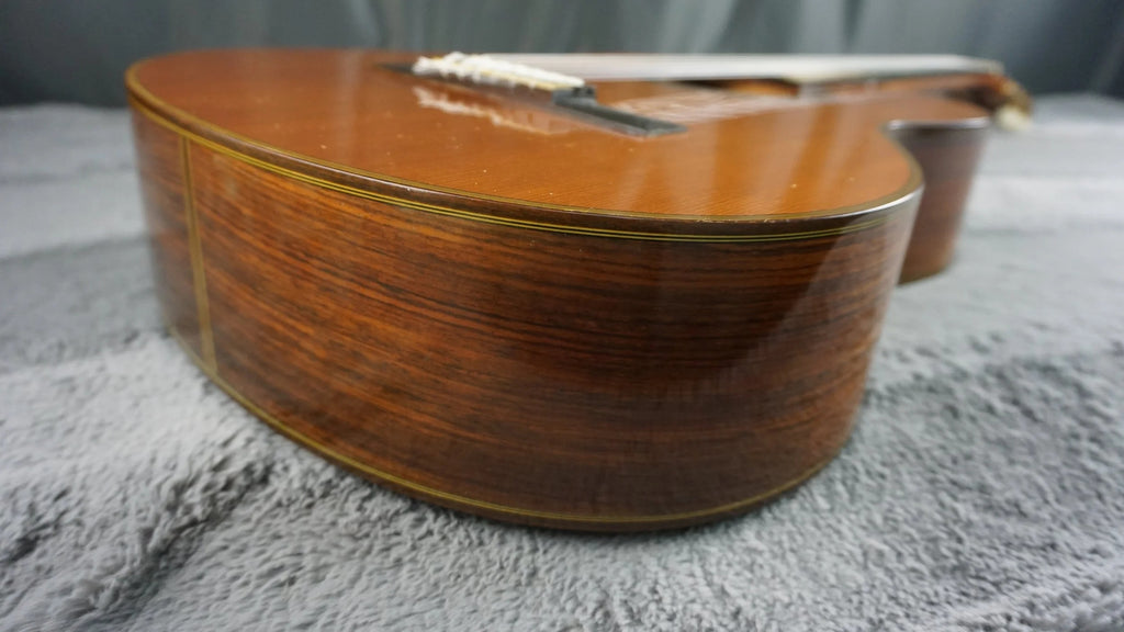 Yamaha C-300 Classical Guitar MIJ w/ OHSC – Nippon Gakki Era – Solid Top