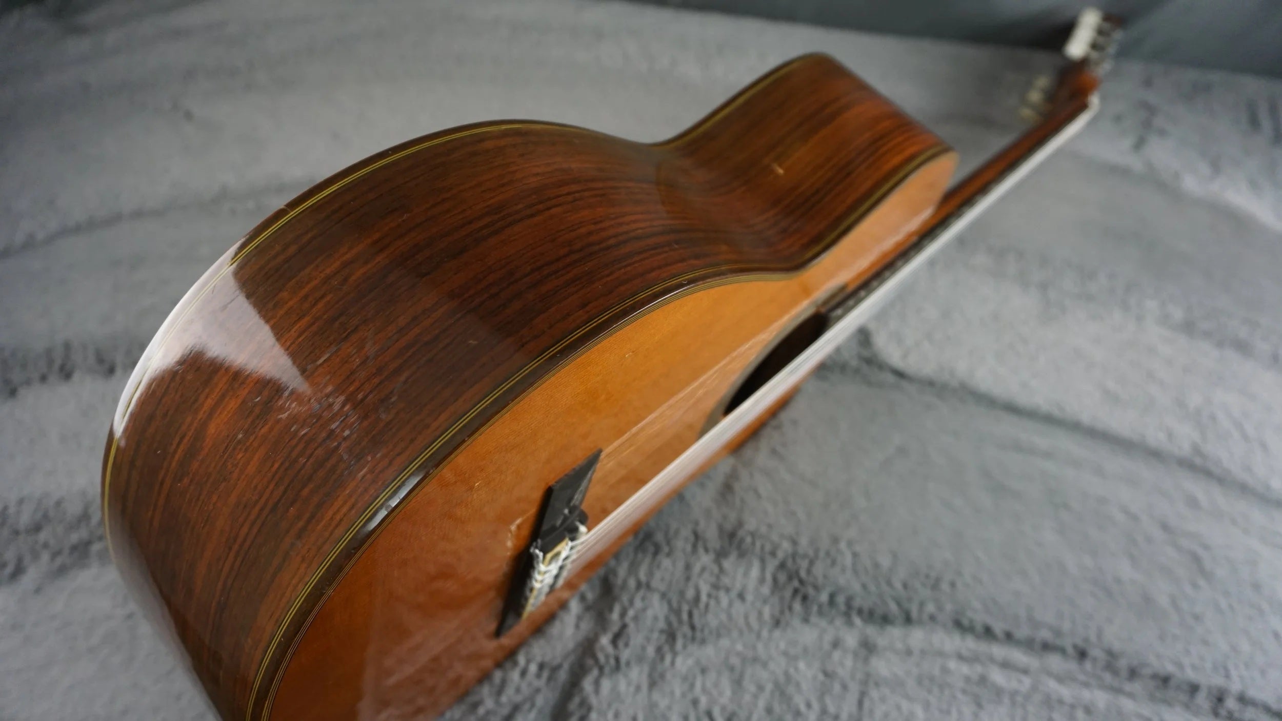 Yamaha C-300 Classical Guitar MIJ w/ OHSC – Nippon Gakki Era – Solid Top