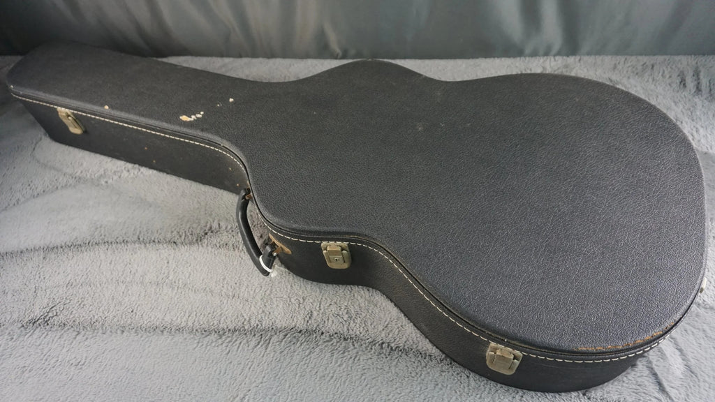 Yamaha C-300 Classical Guitar MIJ w/ OHSC – Nippon Gakki Era – Solid Top