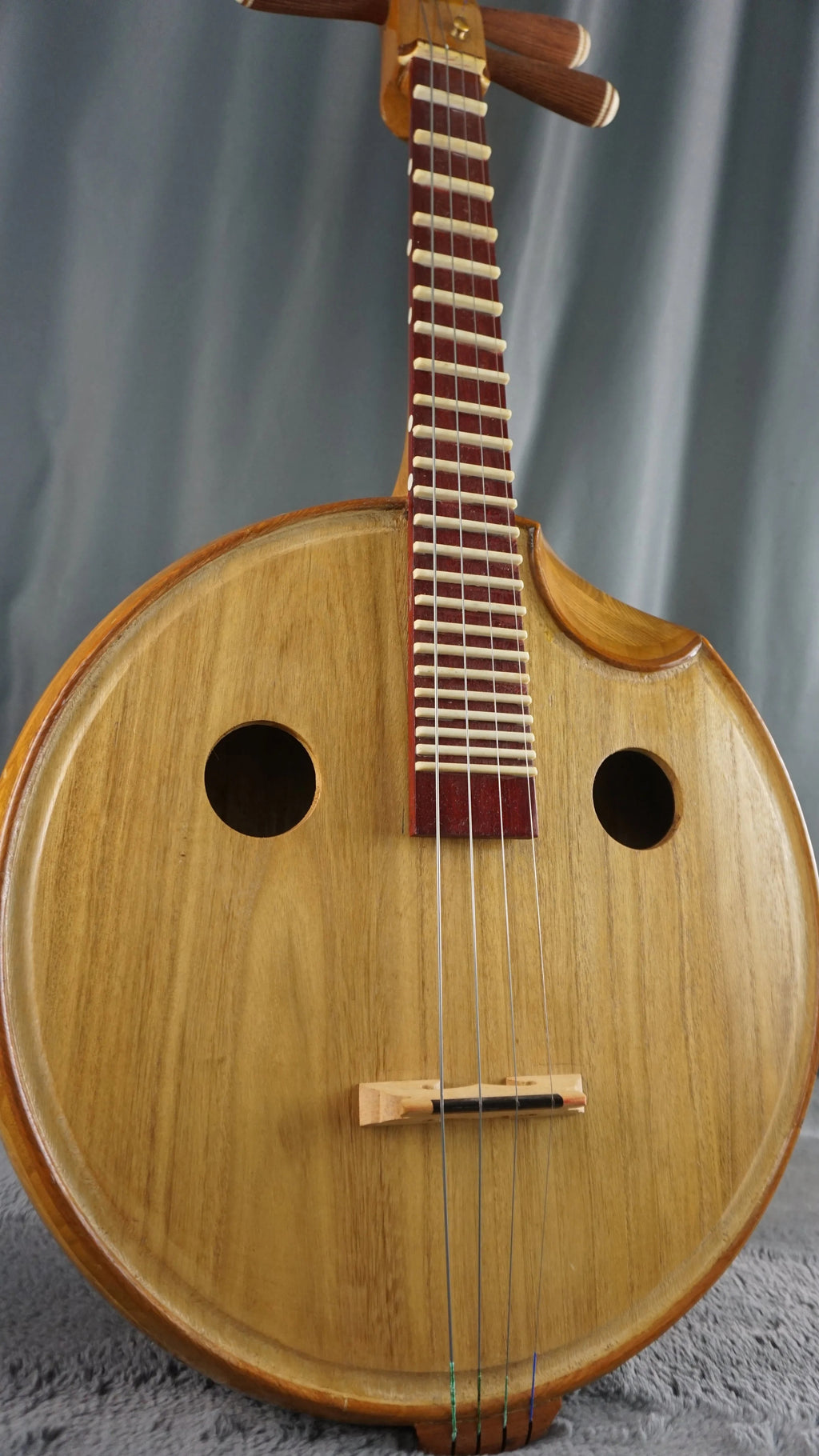 Handmade Chinese Zhongruan (中阮) – 4-String Traditional Lute – Bone Frets – With Case