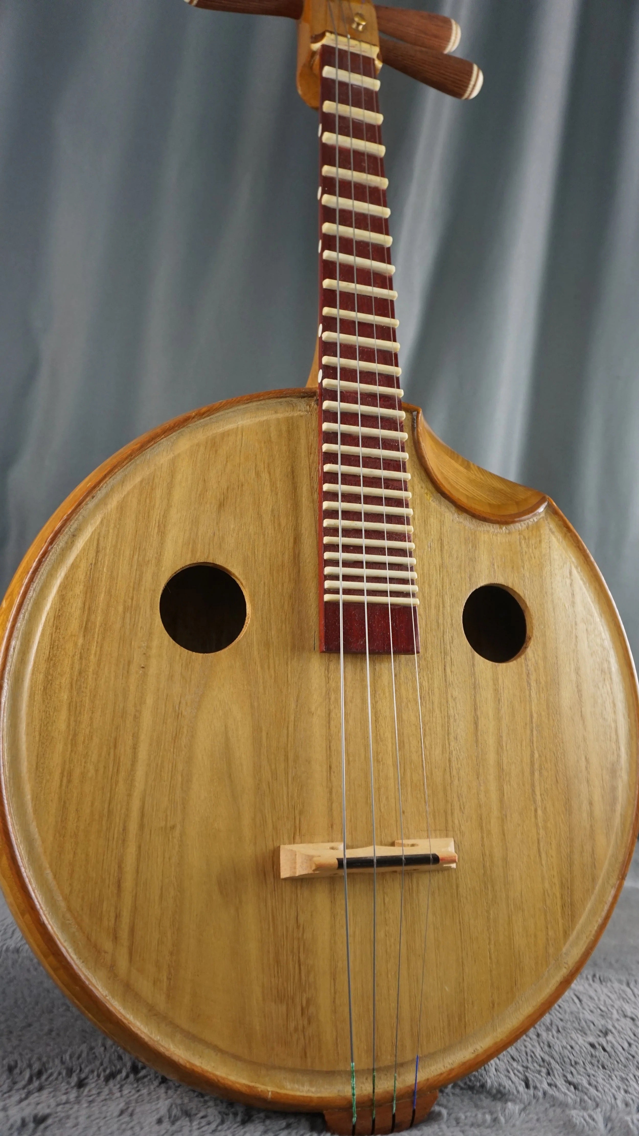 Handmade Chinese Zhongruan (中阮) – 4-String Traditional Lute – Bone Frets – With Case