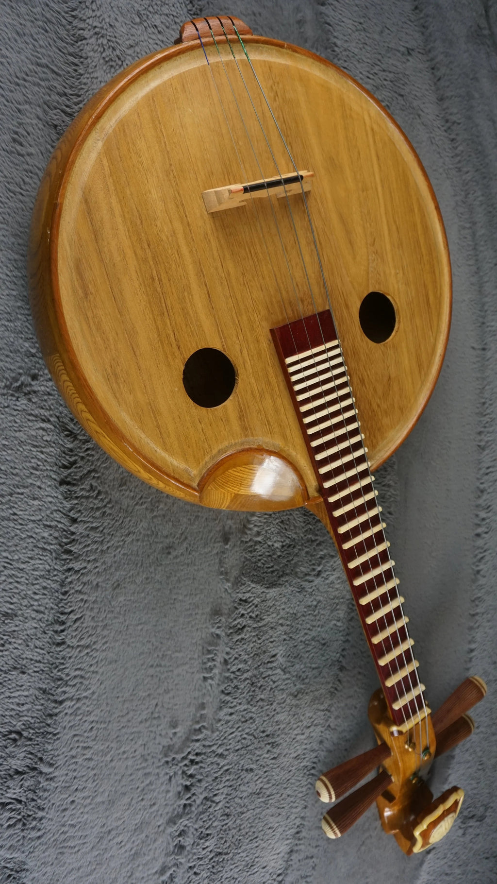 Handmade Chinese Zhongruan (中阮) – 4-String Traditional Lute – Bone Frets – With Case