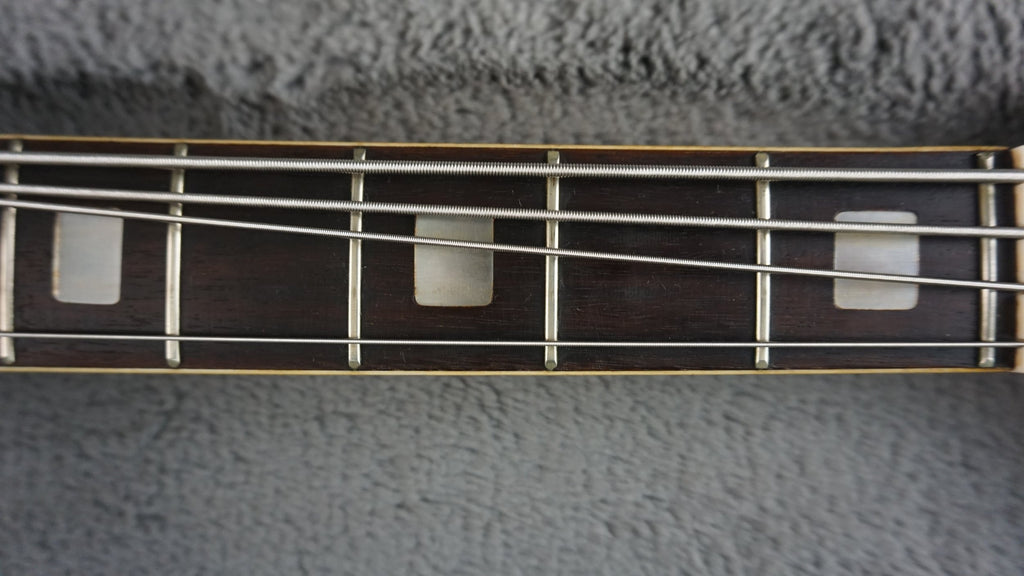 Vintage MIJ Offset 4-String Bass Sunburst – 30" Short Scale