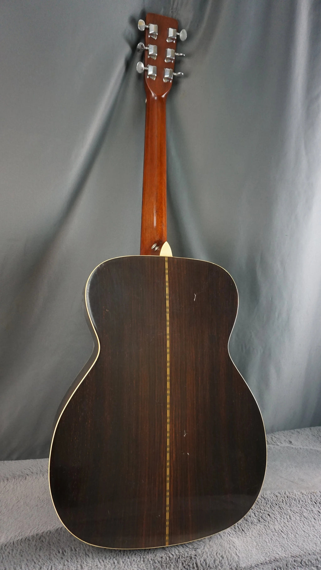 Morris F-15 OM Japan Acoustic Guitar w/ Built-In Electronics & Hard Case