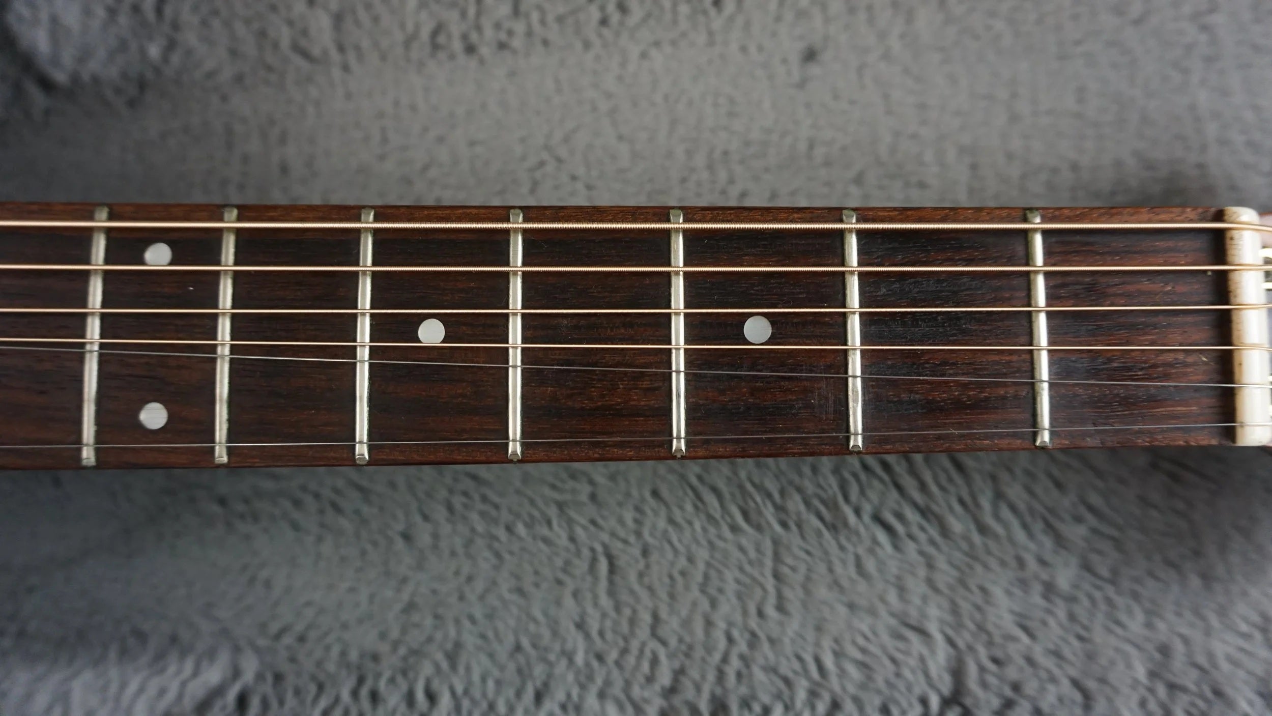Morris F-15 OM Japan Acoustic Guitar w/ Built-In Electronics & Hard Case