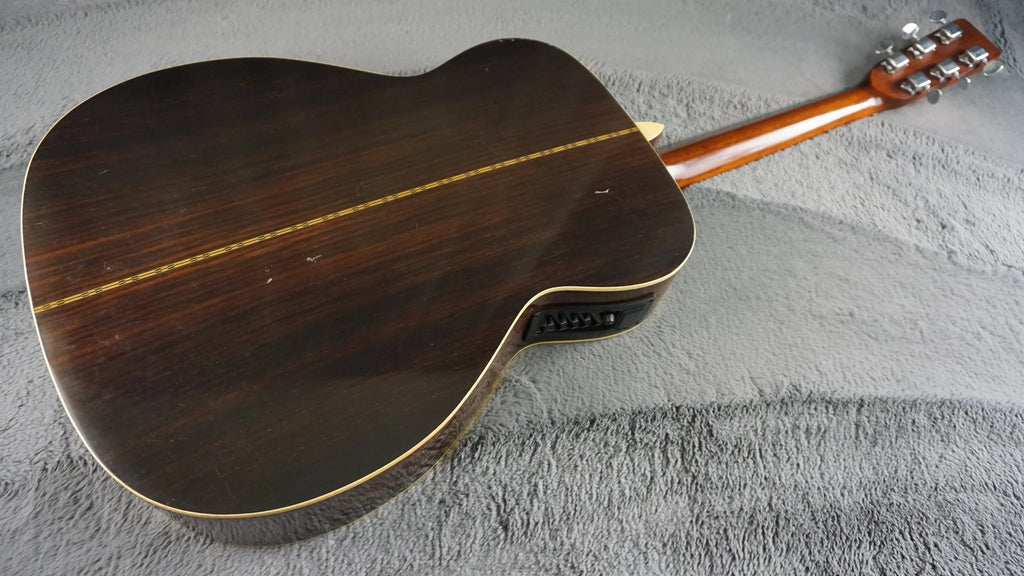 Morris F-15 OM Japan Acoustic Guitar w/ Built-In Electronics & Hard Case